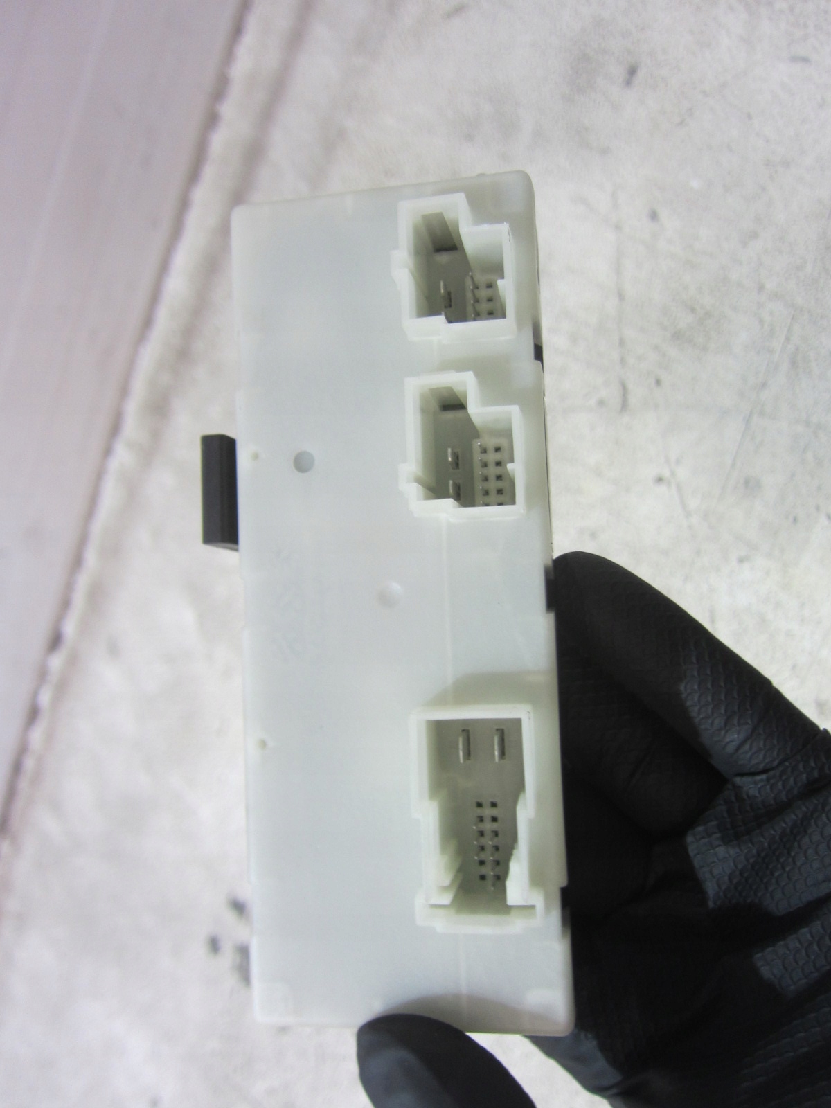 BMW X3 G01 G11 G30 8739634 61358739634 control unit bonnet boot module