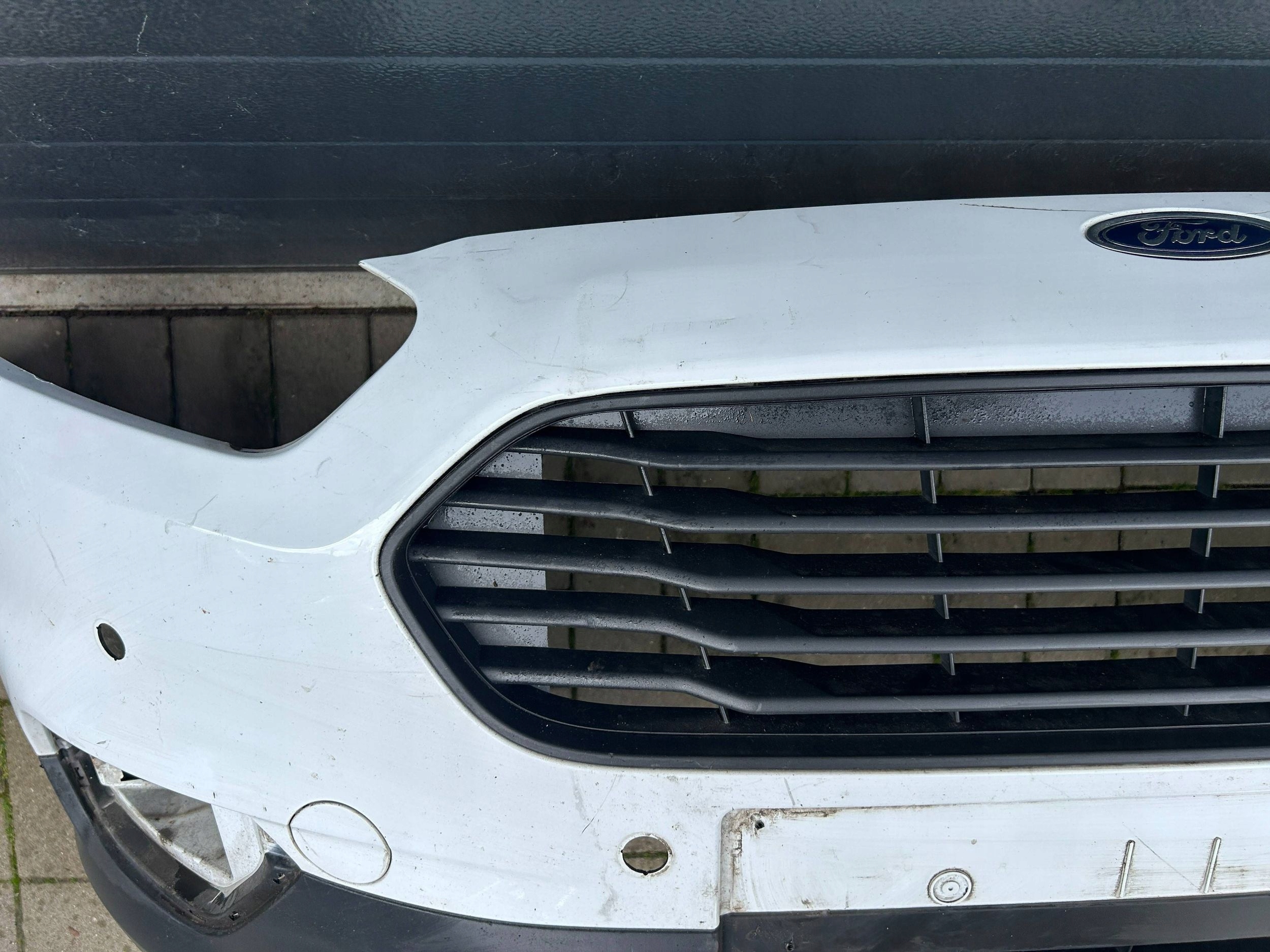 Ford Turneo Courier 18- Lift bumper front front