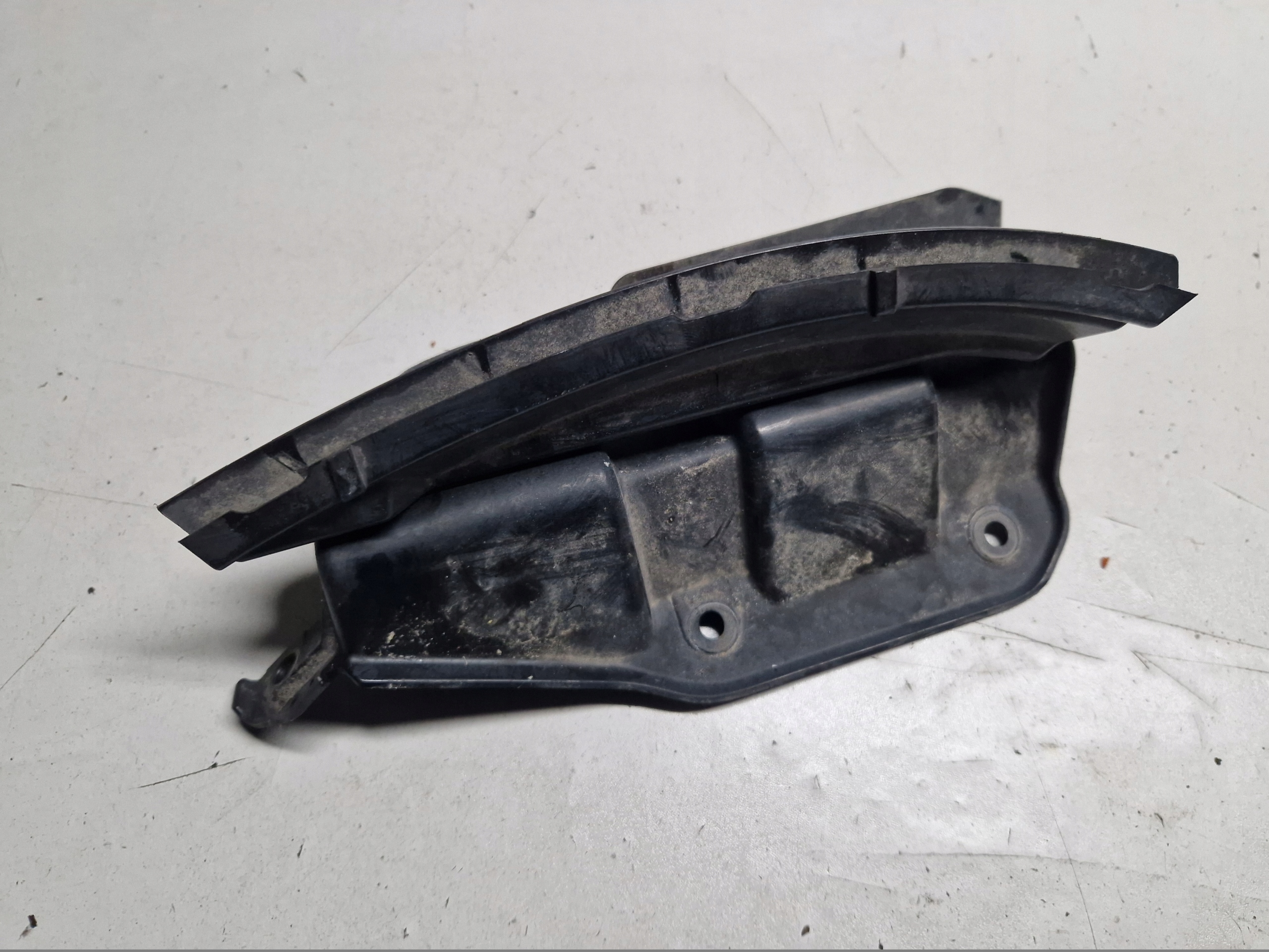 AUDI A6 C6 A6C6 sedan bumper bracket left rear part rear 4F5807891