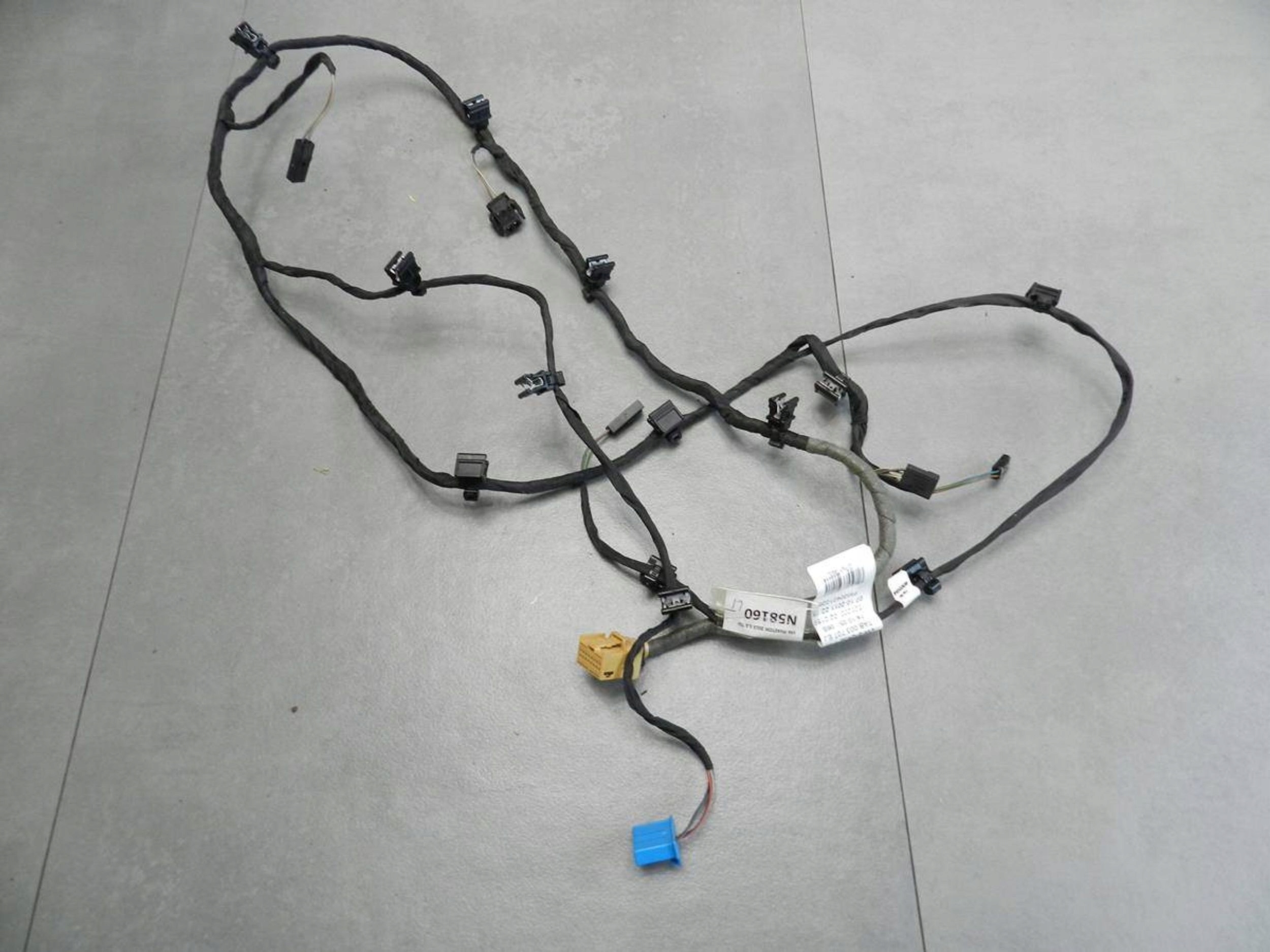 Volkswagen Phaeton bundle door left rear part 3D7971693J