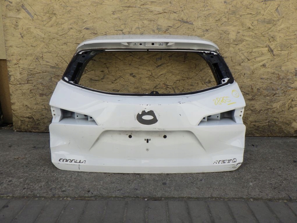 TOYOTA COROLLA E21 KOMBI 18- Heckklappe