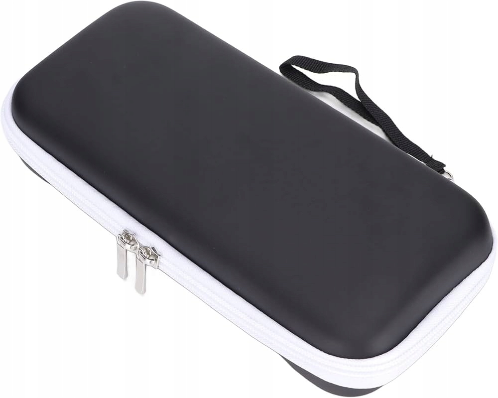 Etui na NINTENDO SWITCH z akcesoriami.
