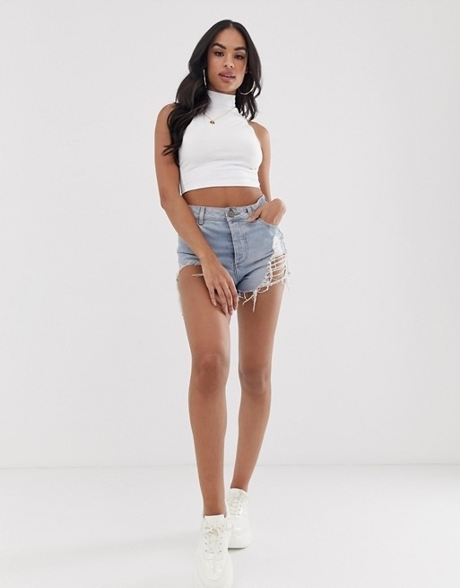 BIAŁY CROP TOP BEZ RĘKAWÓW 40 Rozmiar 40