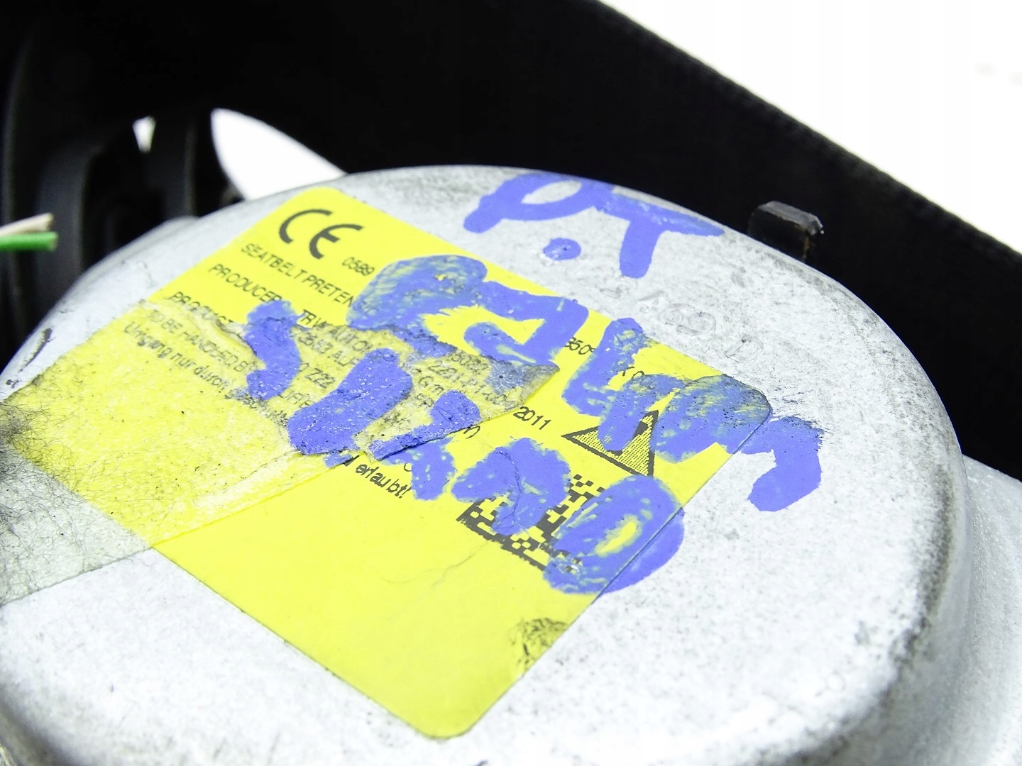 ремень безопасности задний 3 Audi Q7 SQ7 II 4M 4M0857812B