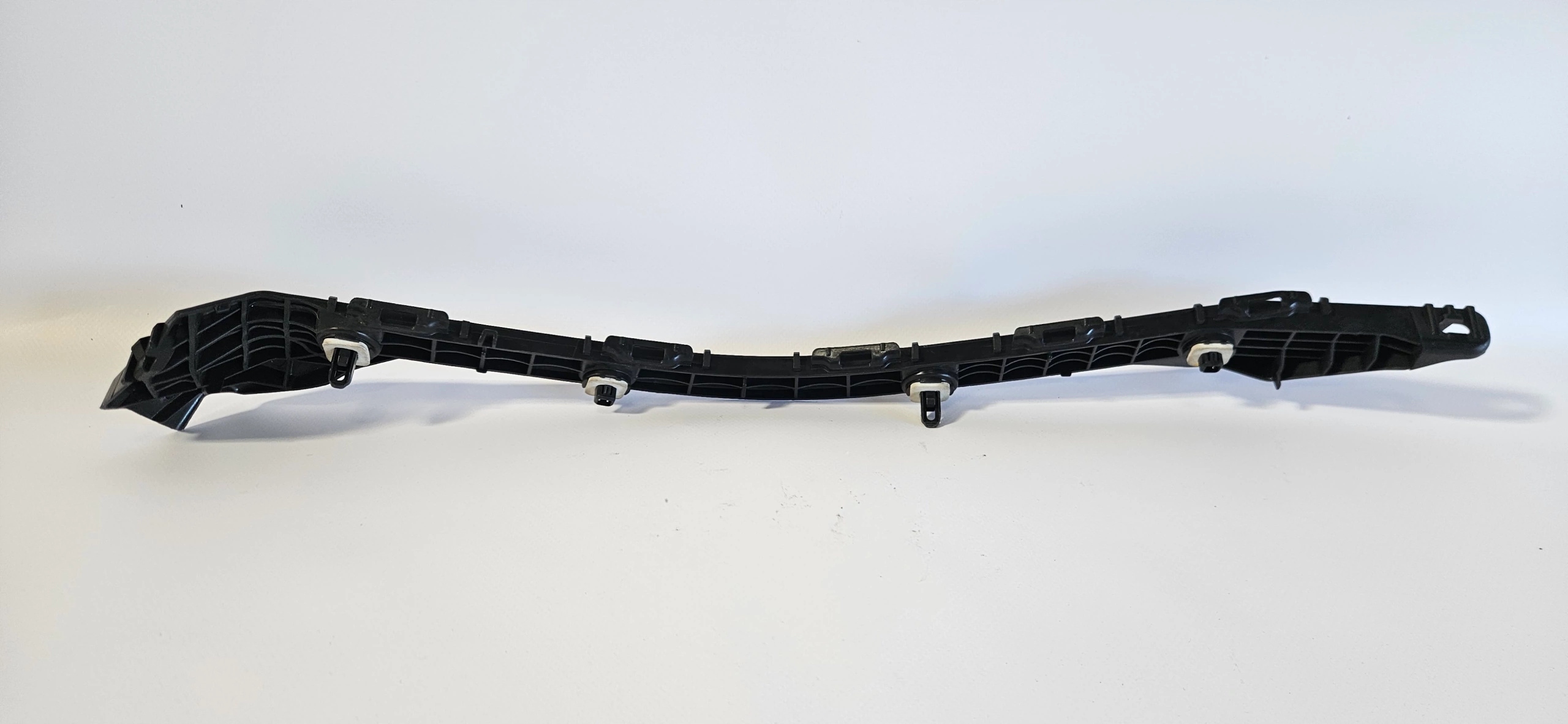 bumper bracket left rear part TOYOTA COROLLA E16 E18 13