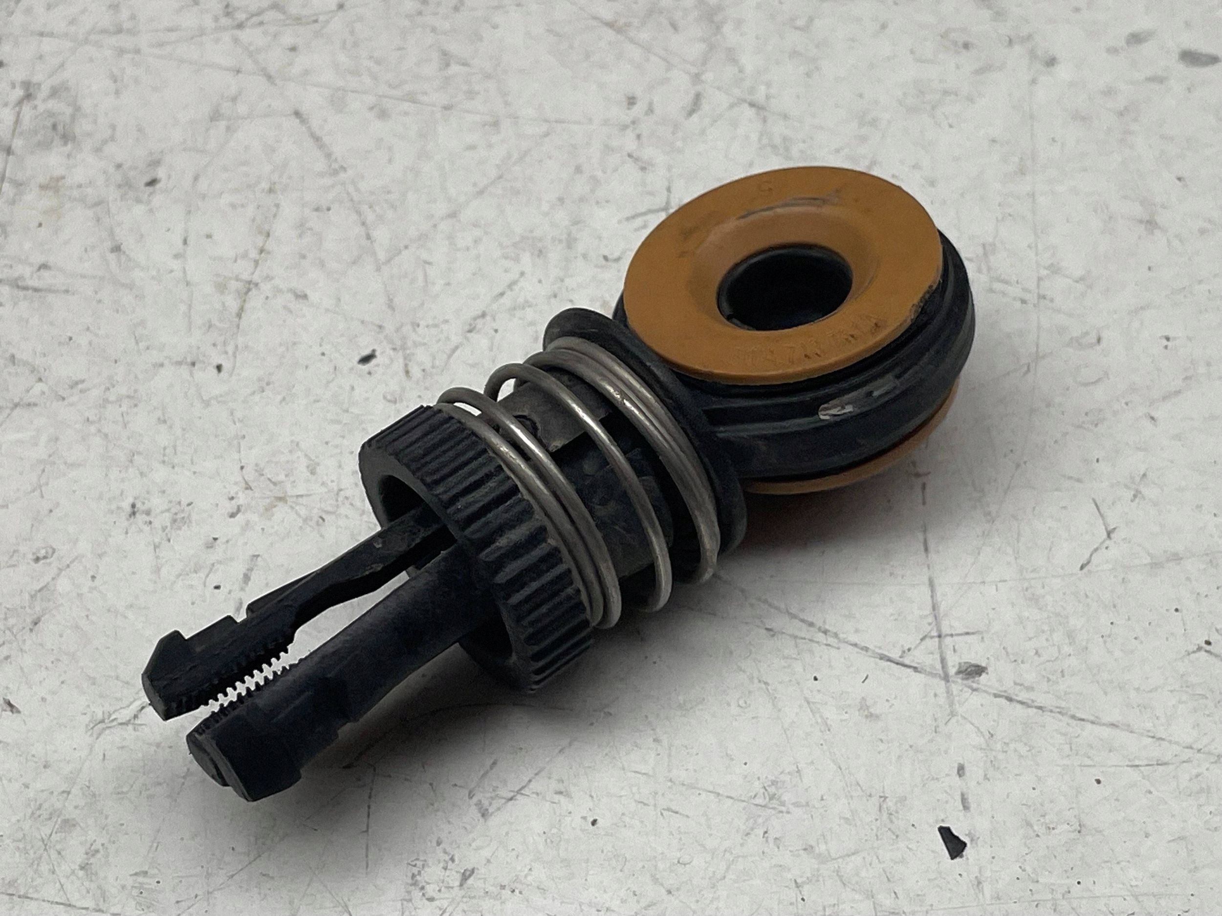 blocking CIEGNA original Cupra Formentor 5WA713761A