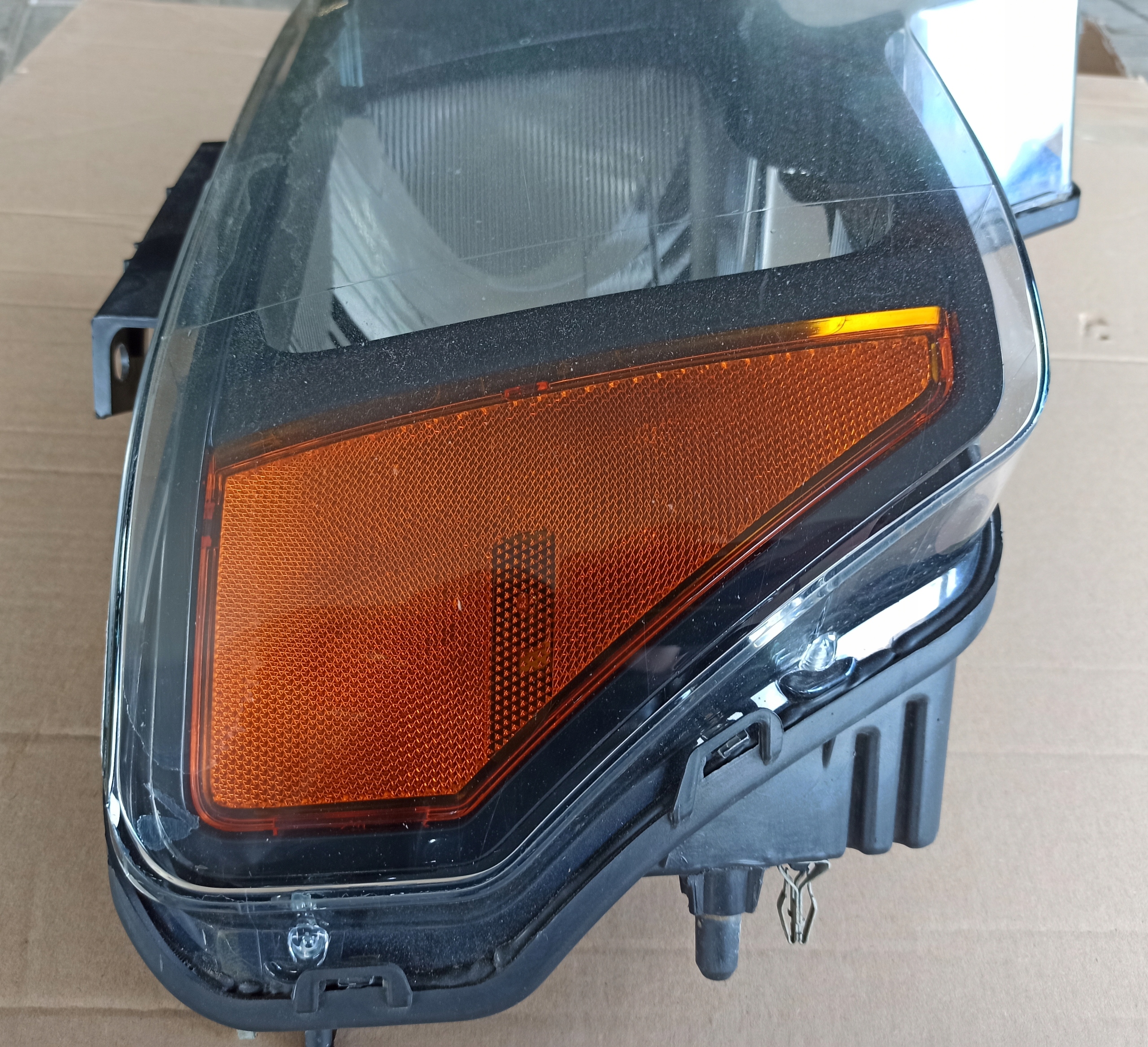 light right front reflektor black the centre Ford F150 2009-2014