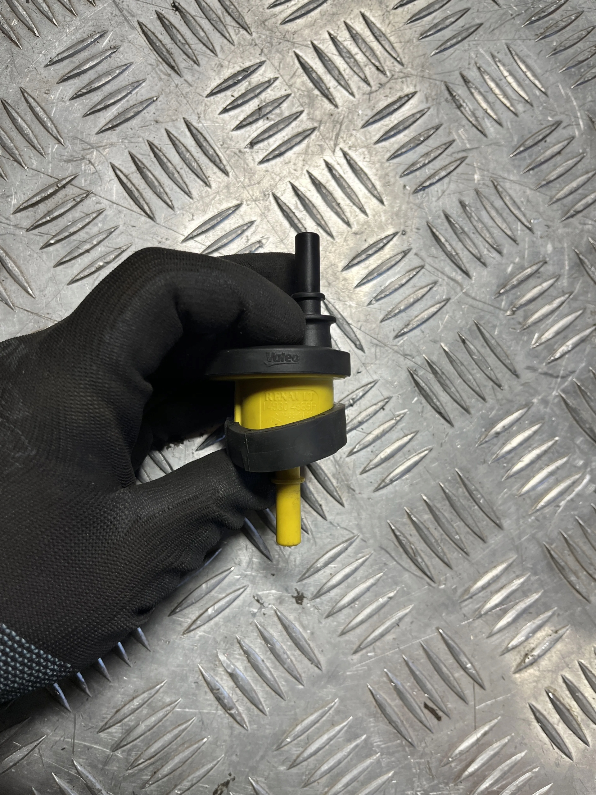 renault oe 149304569R клапан давления