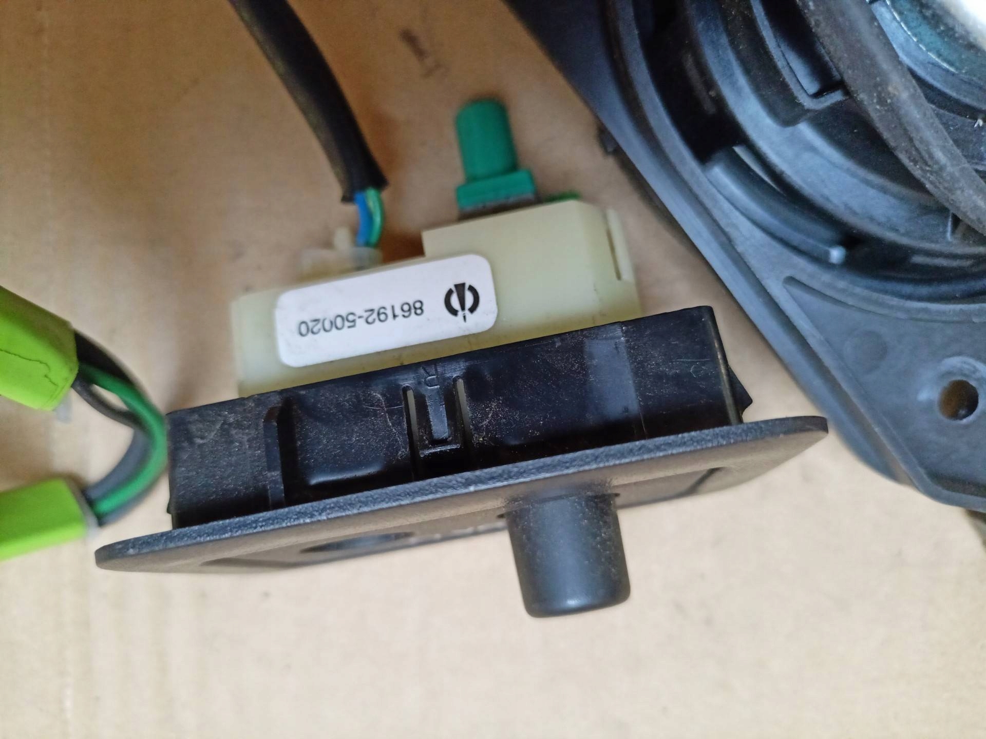 speaker Toyota Sienna 3 2011 20110-F0111