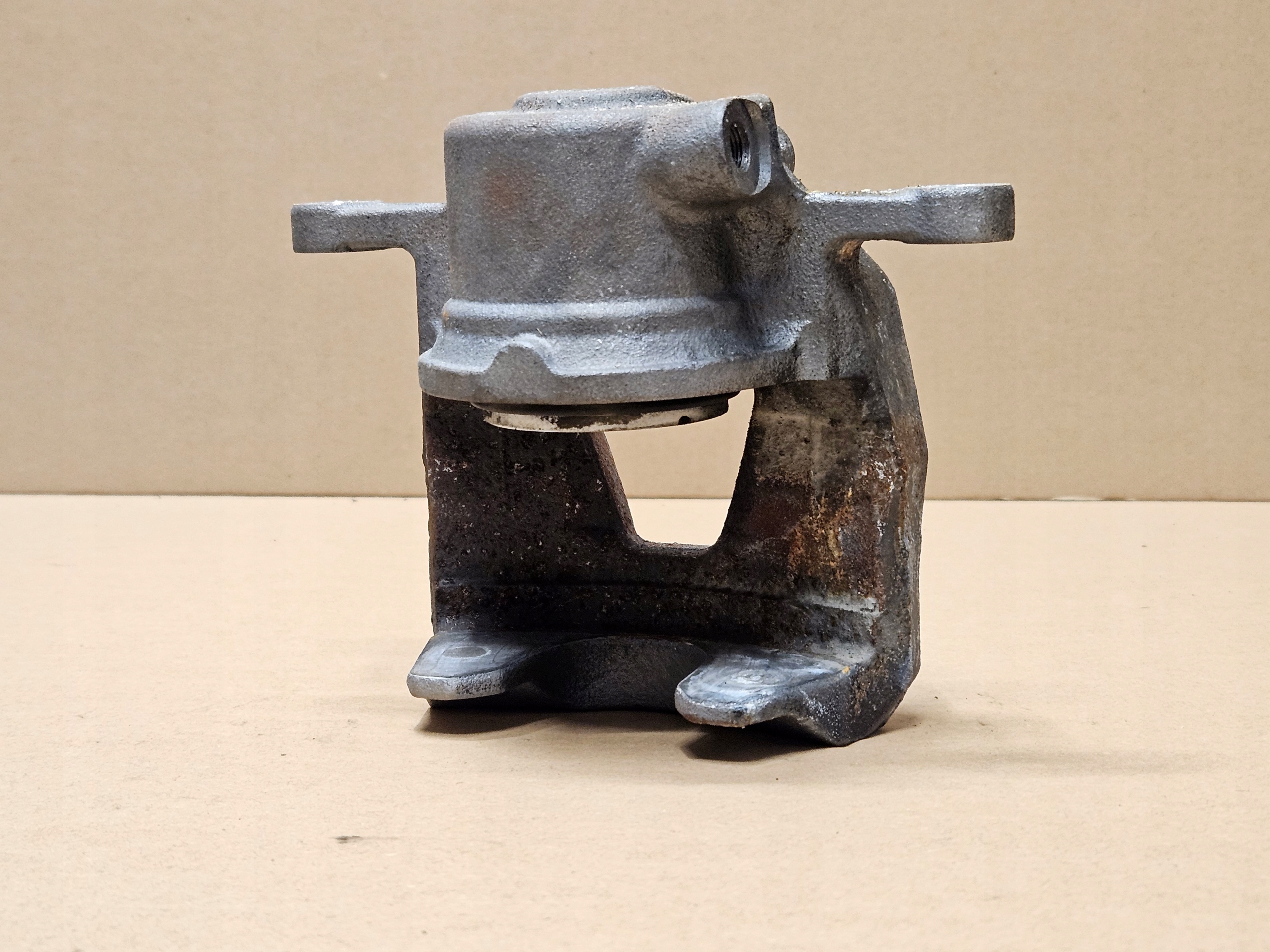 caliper brake right front VOLVO XC40 C40 EX40 EC40