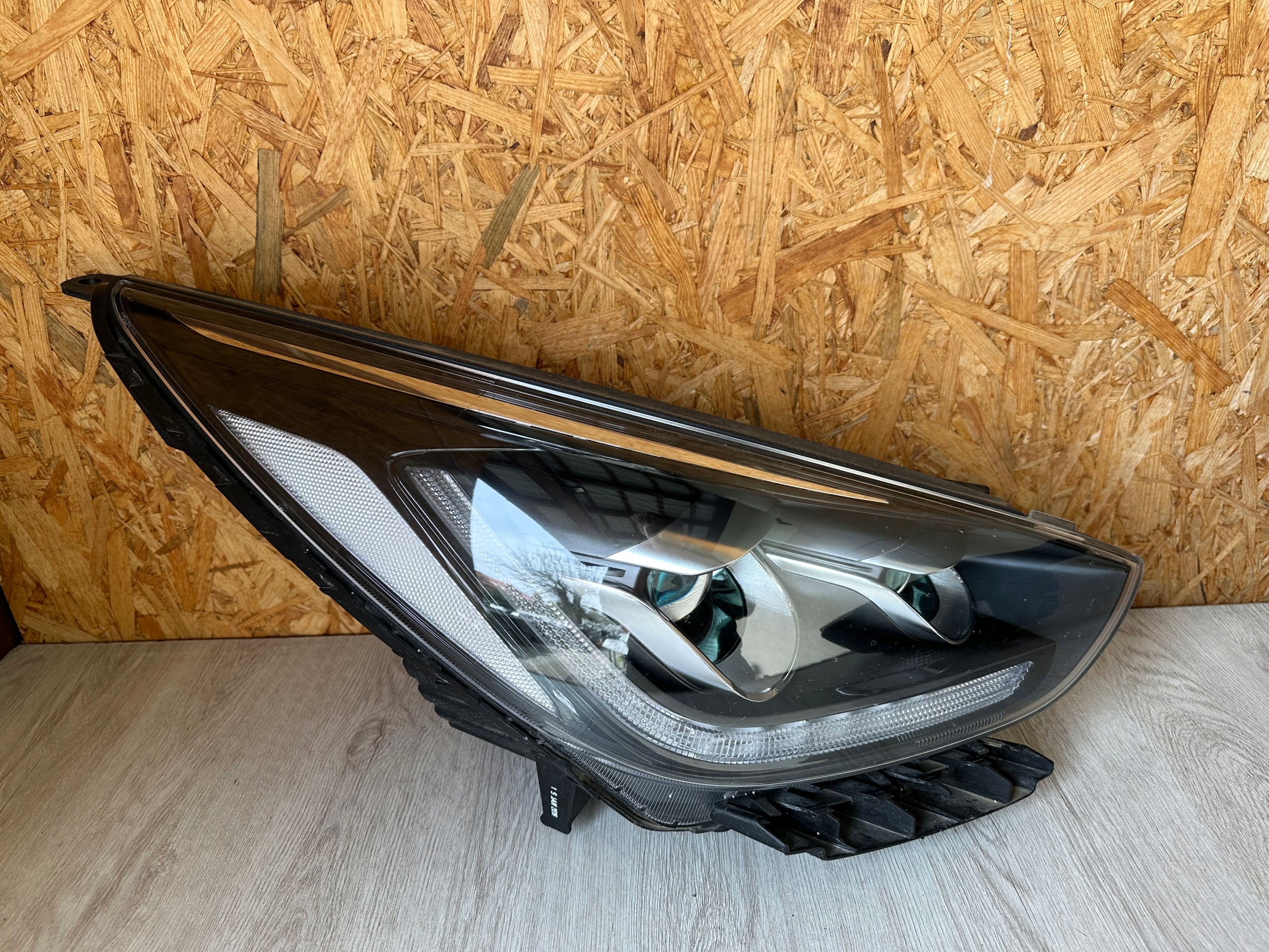 LAMPA PRZEDNIA LEWA PRAWA KIA NIRO FULL LED 2018R. Producent części Kia OE