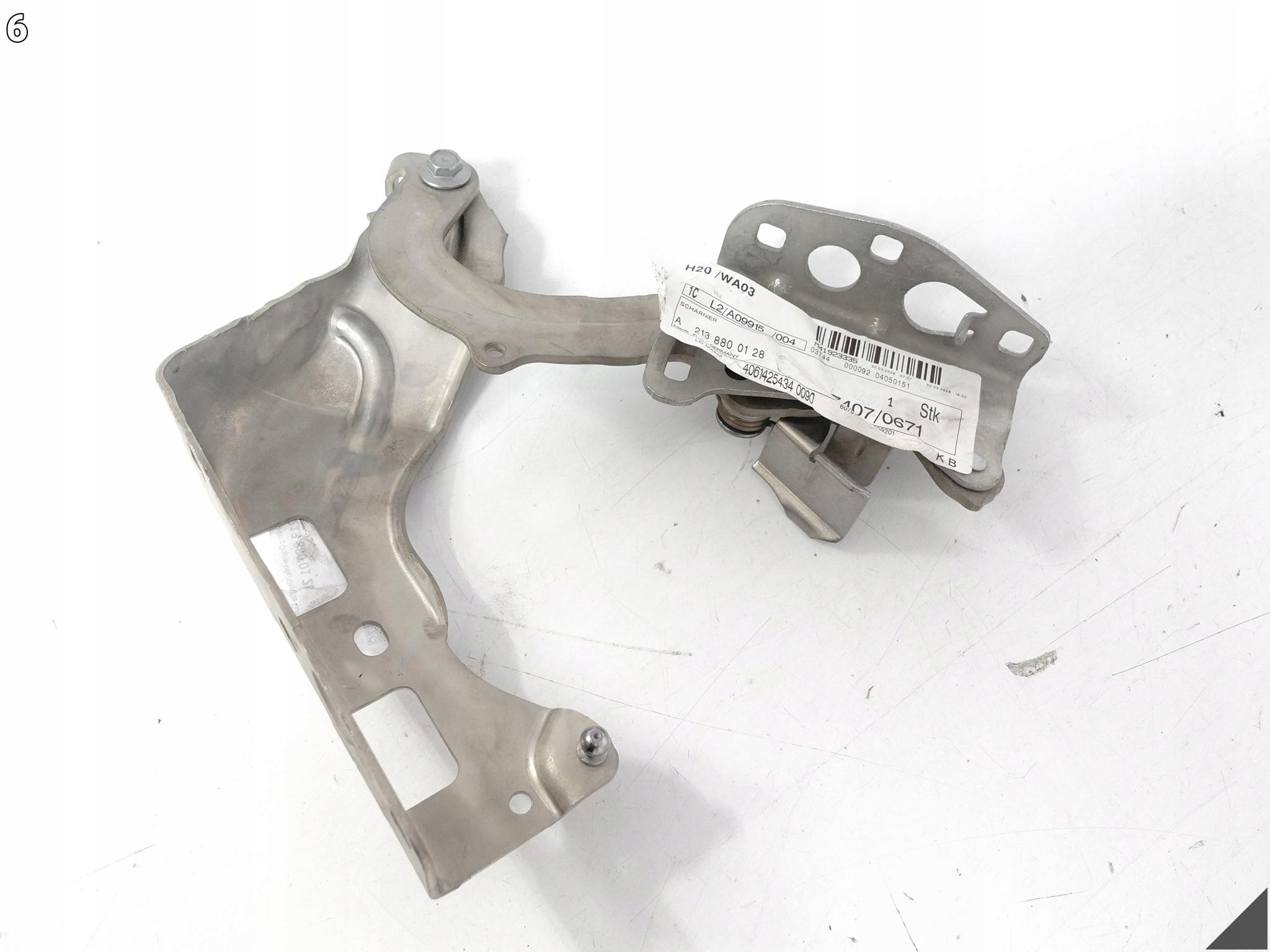 MERCEDES E-KLASA W213 S213 C238 CLS 257 hinge holder bonnets front left