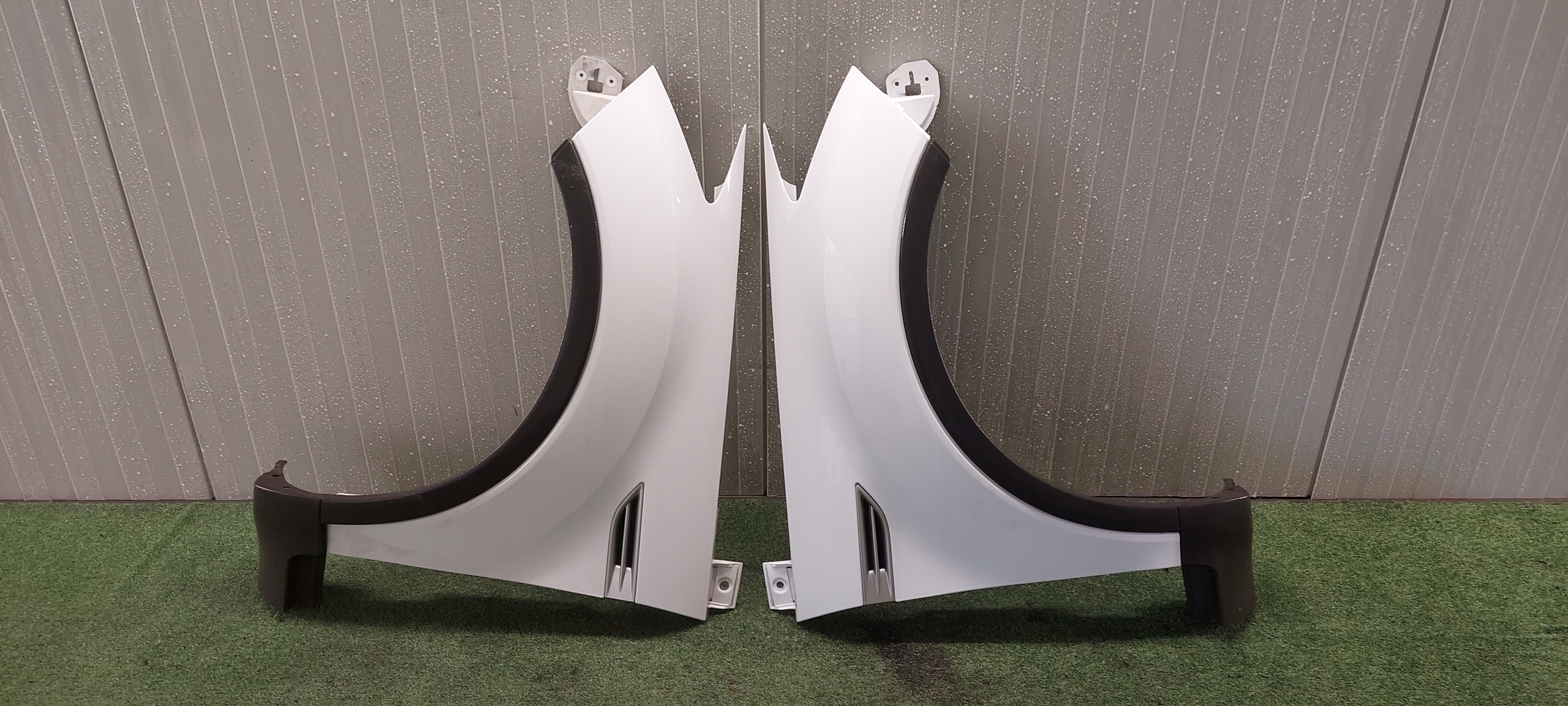 parafango Destra + modanatura FORD KUGA MK1 08-12 LAK: 58