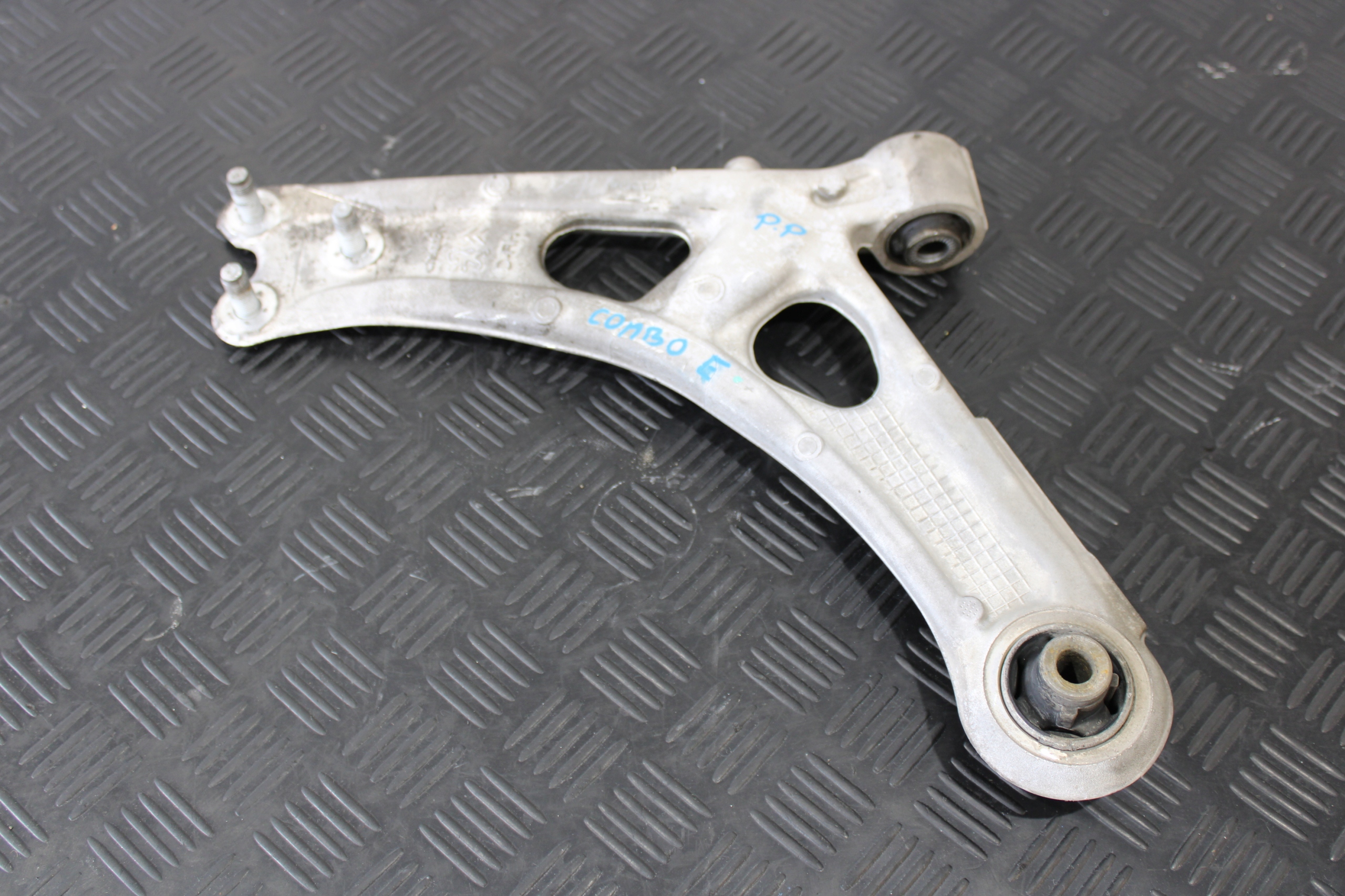 arm right front OPEL COMBO E