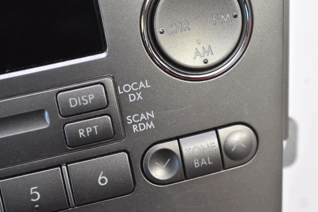 RADIO Radio CD PANEL Bouches buses 86201AG430 SUBARU LEGACY 4 IV 03-09