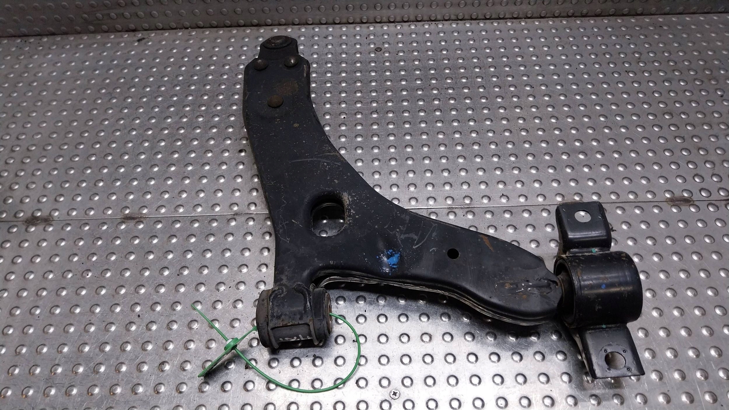 arm left front 98AG-3051-AK FORD FOCUS MK1