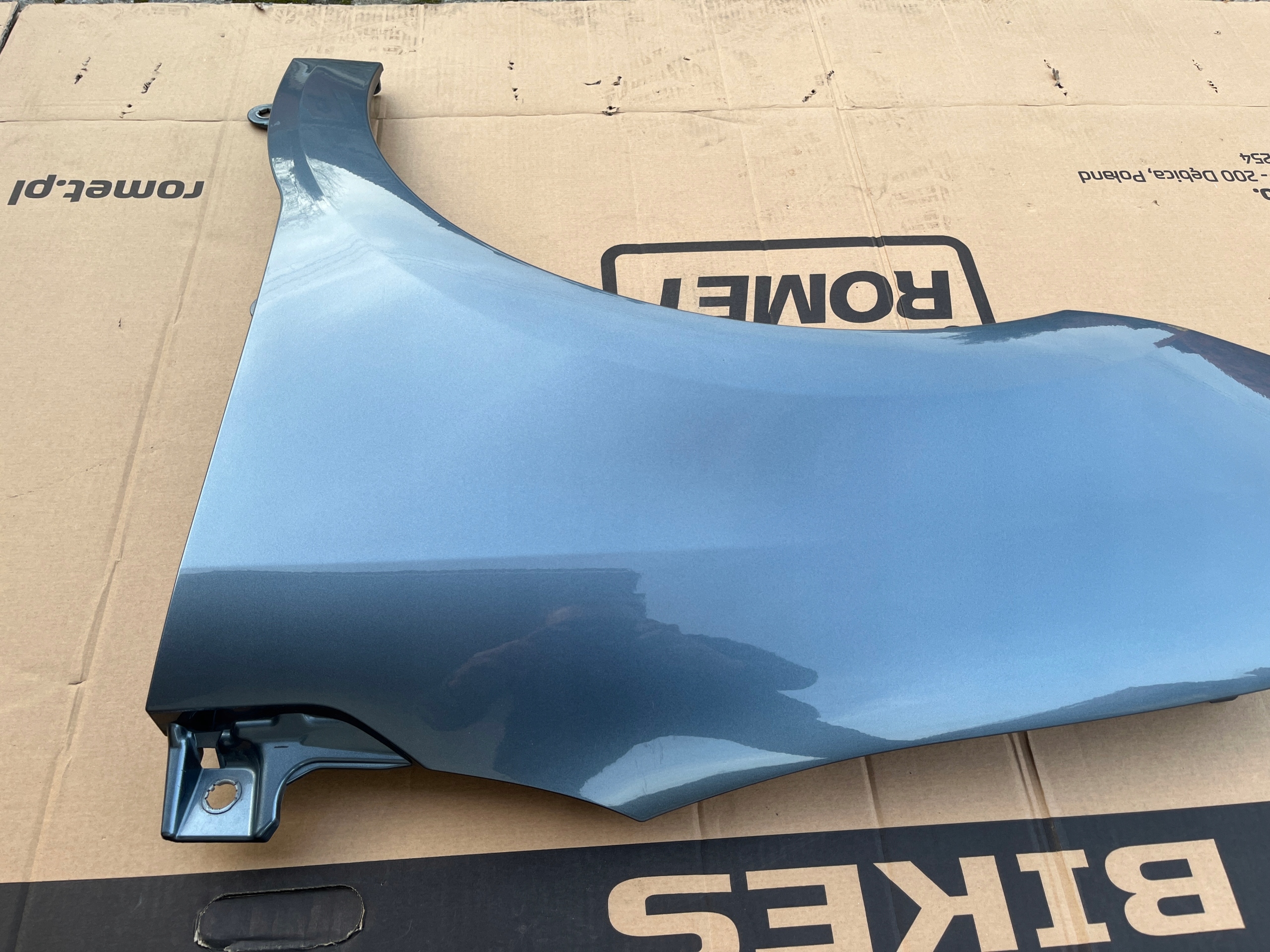 parafango sinistra Anteriore Citroen C4 e EZW 04-08r.