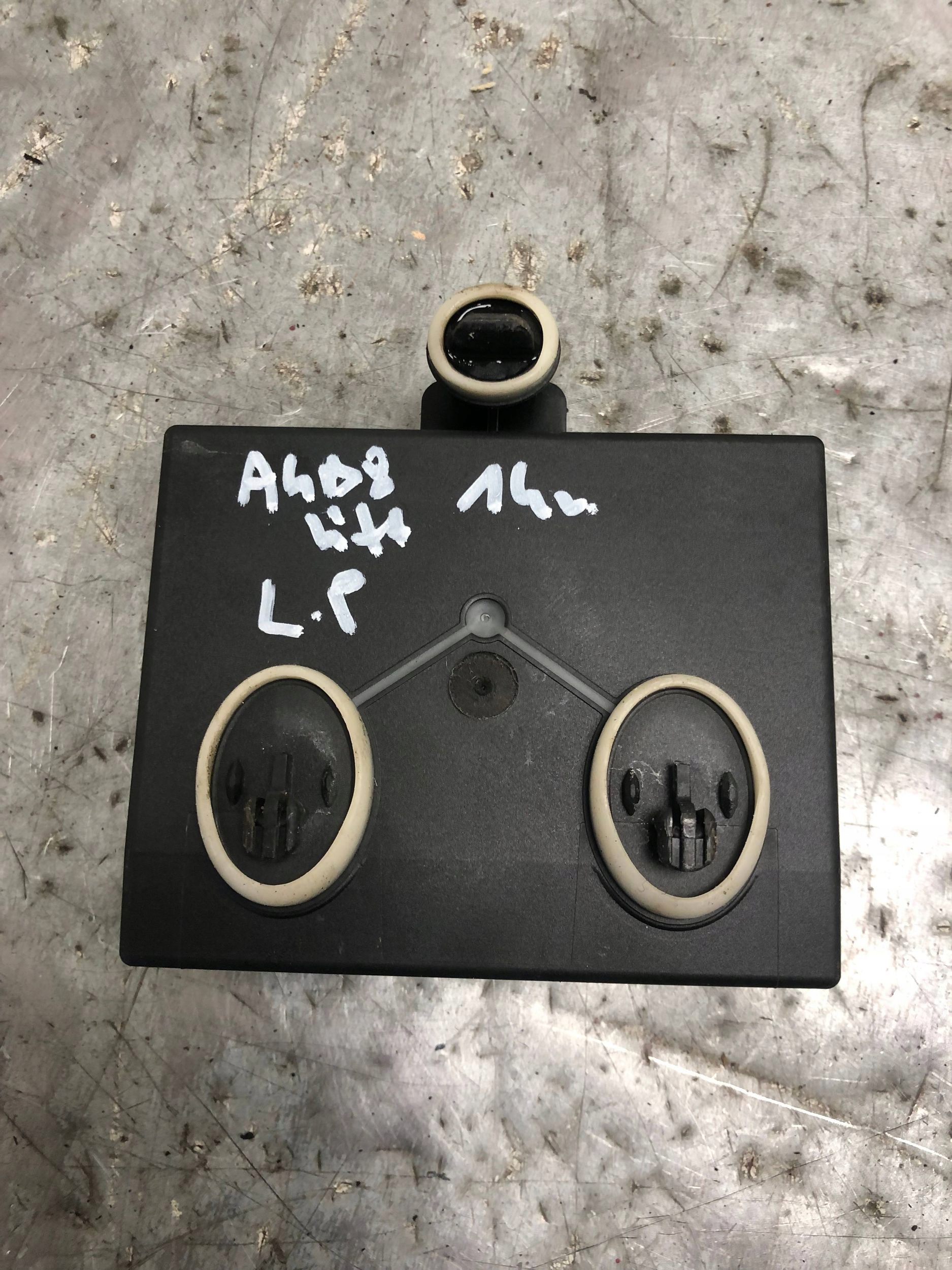 module door left front AUDI A4 B8 LIFT 8T0959793P
