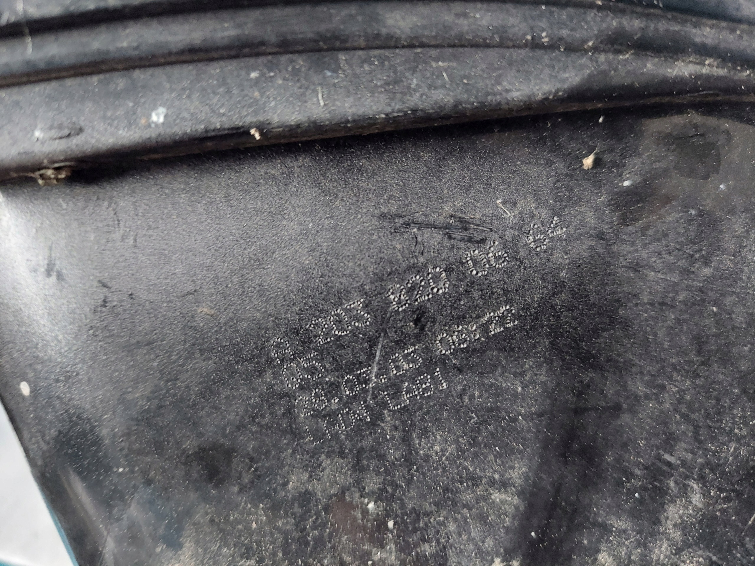 light MERCEDES W203 COUPE A2038200664 right rear part