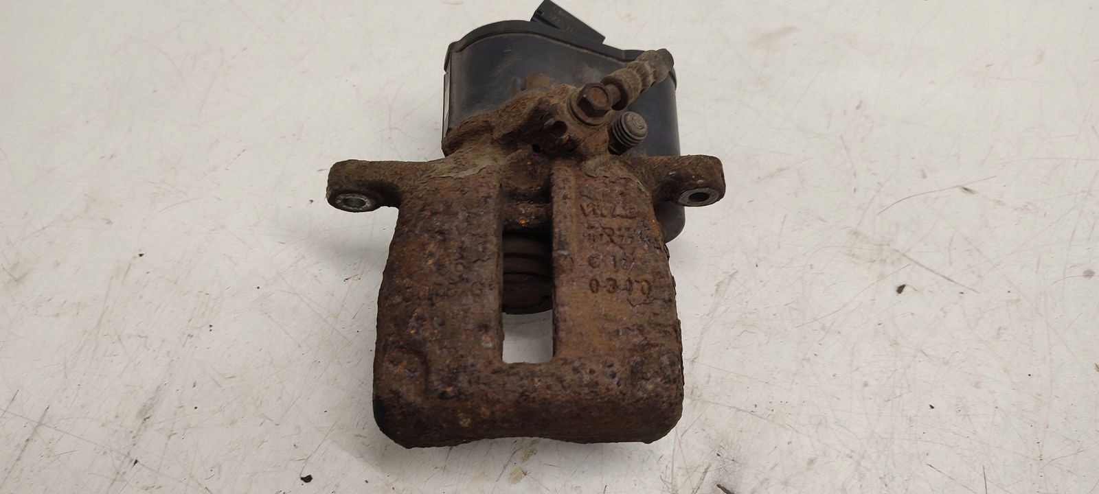 caliper rear part rear left VW Passat CC 2,0 TDI