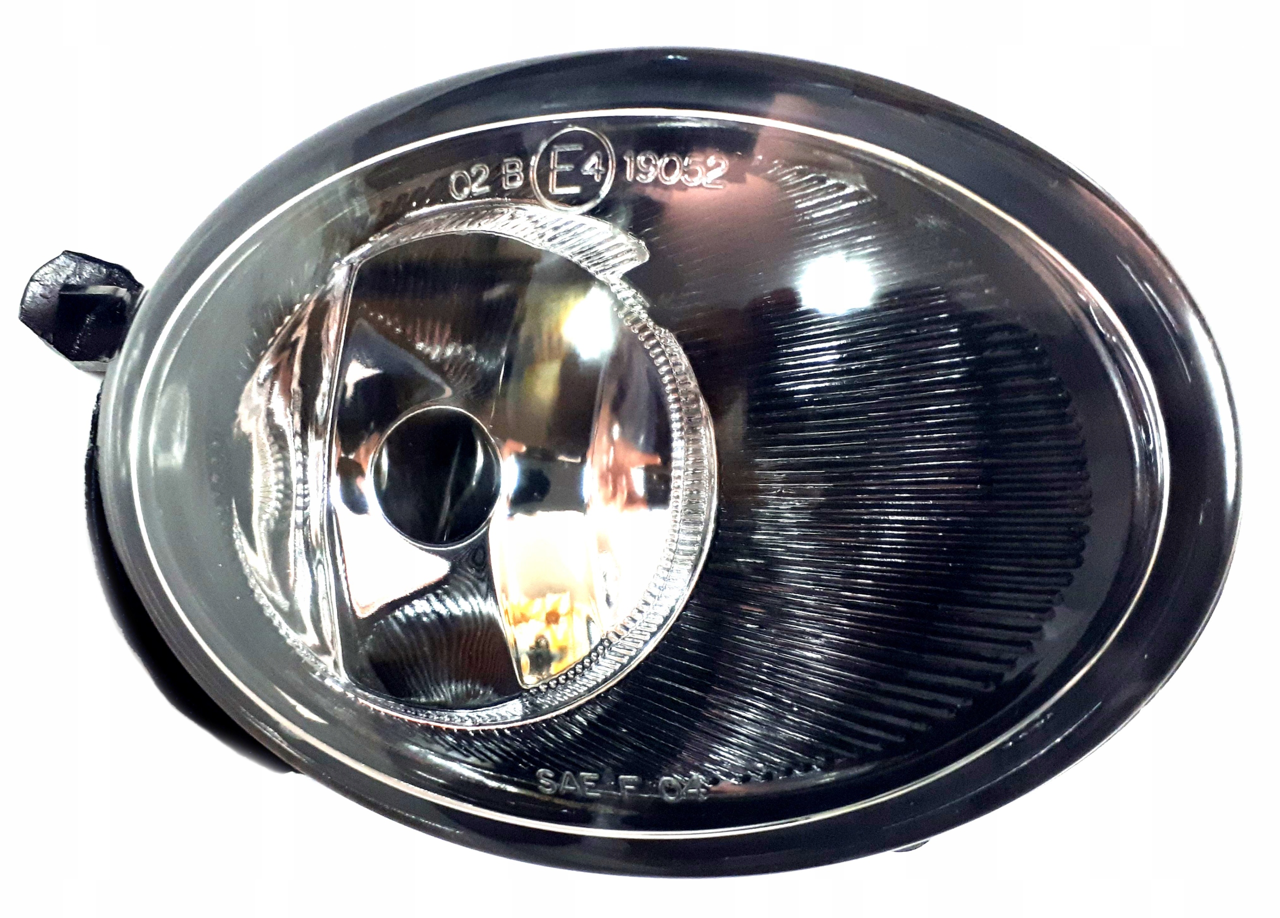 89410222402 - Галогенная противотуманная фара AUDI A6 4F0941700