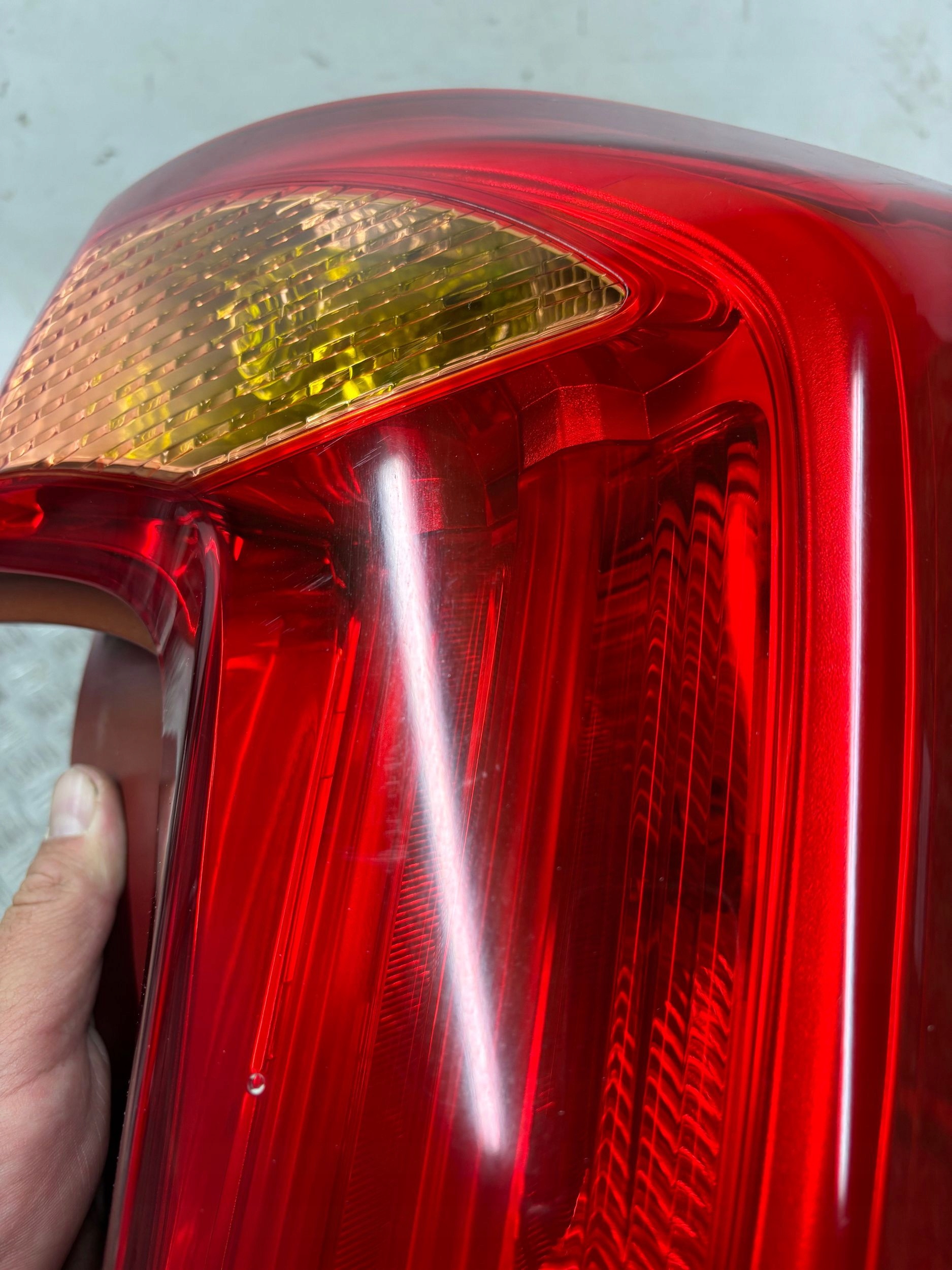 light rear part rear right KIA PICANTO 11