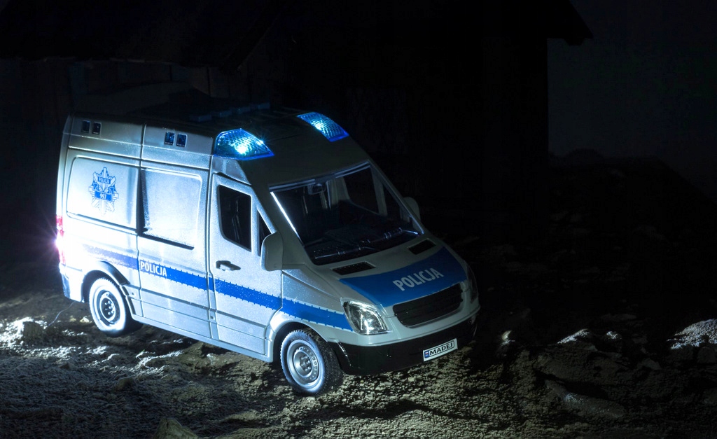 RADIOWÓZ POLICYJNY POLSKI NAPIS POLICJA Rodzaj pojazdu policja