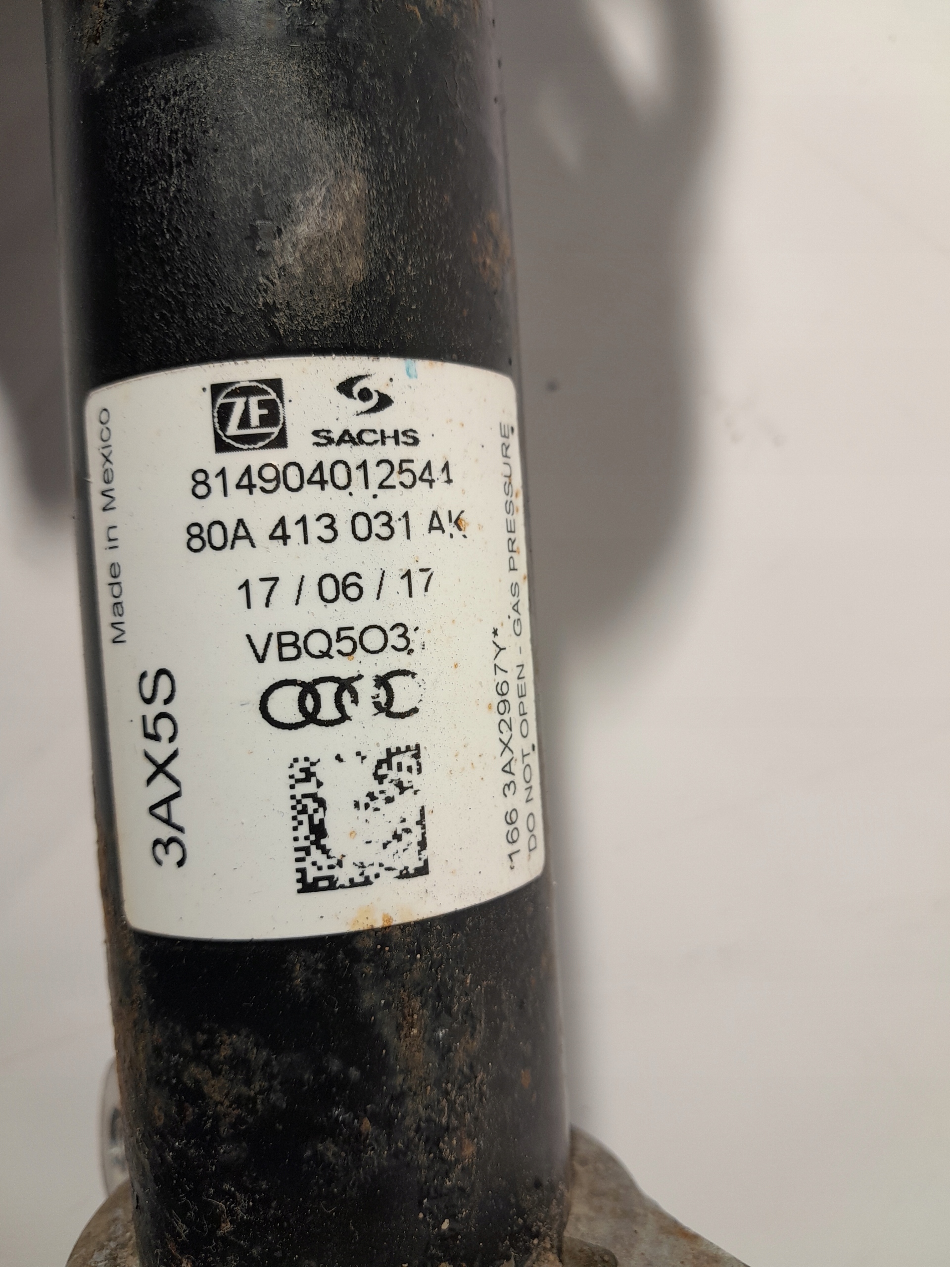 AUDI Q5 II 80A shock absorber right front 80A413031AK 4M0413038