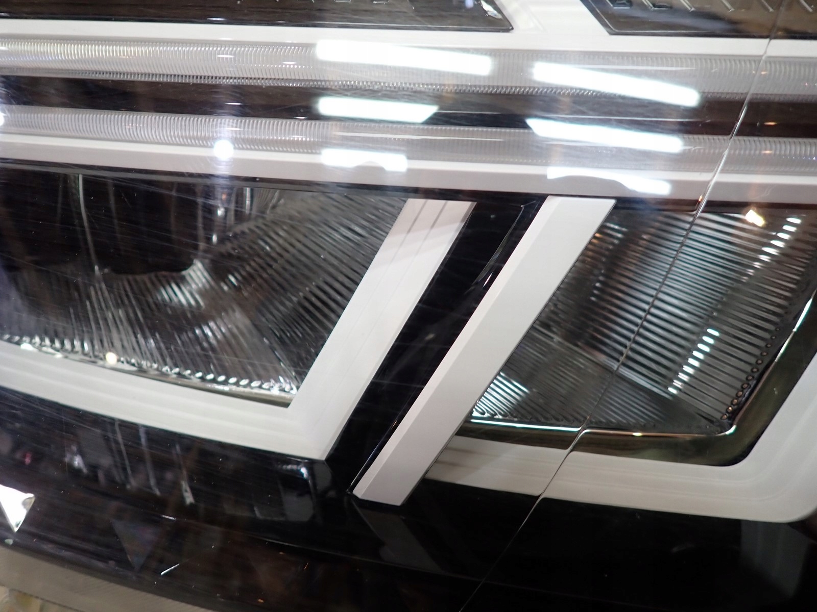 light right REFLEKTOR right LED DACIA DUSTER 2 II HM LIFT 21-24R 260106194R