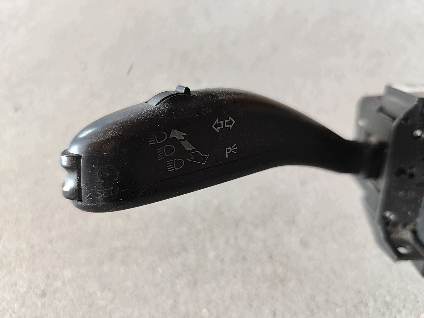 VW T5 LIFT DEVIO LUCI DEVIO DEVIO LUCI TERGICRISTALLO TERGI Z OBSLUGA TEMPOMATU 6Q0953503FE