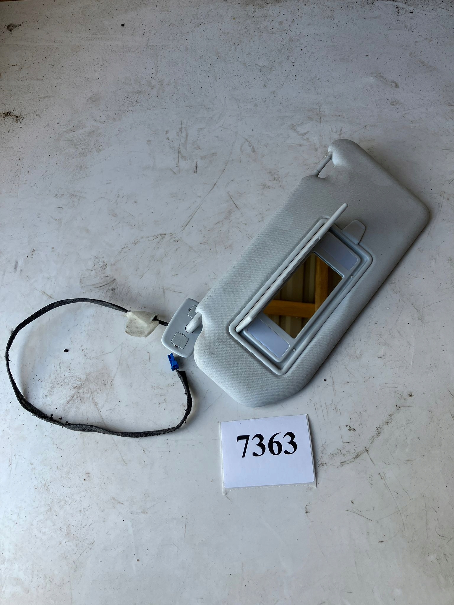 OSŁONA PRZECIWSŁONECZNA PEUGEOT 308 T9 LEWA