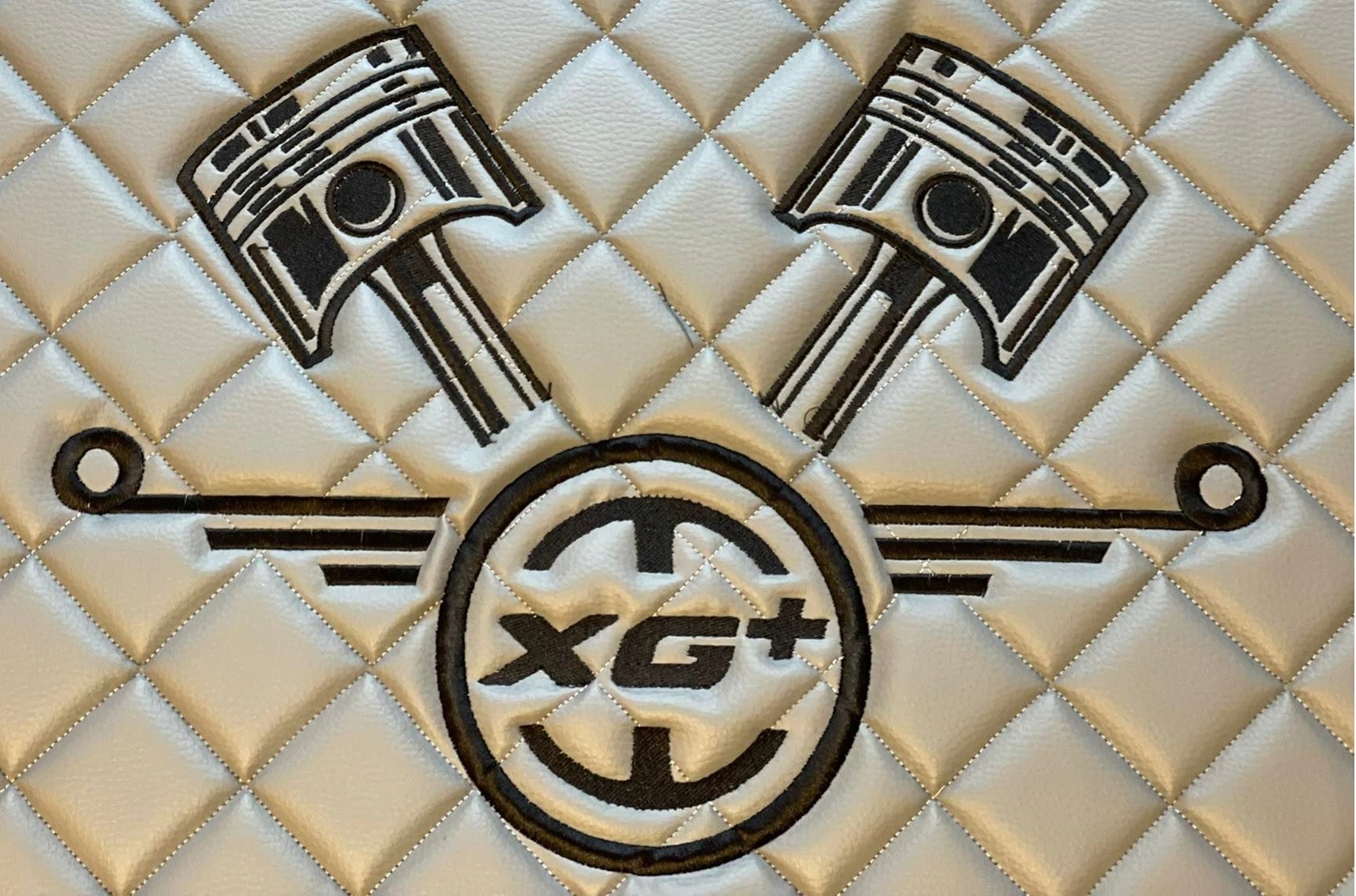 КИЛИМИ СТЬОБАНІ КИЛИМКИ DAF XG / XG + ВІД 2021 ВИШИВКА