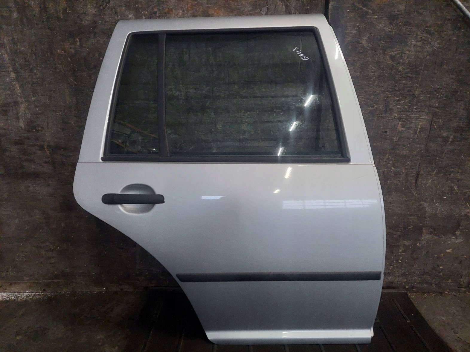 door complete right rear part VOLKSWAGEN BORA and LA7W