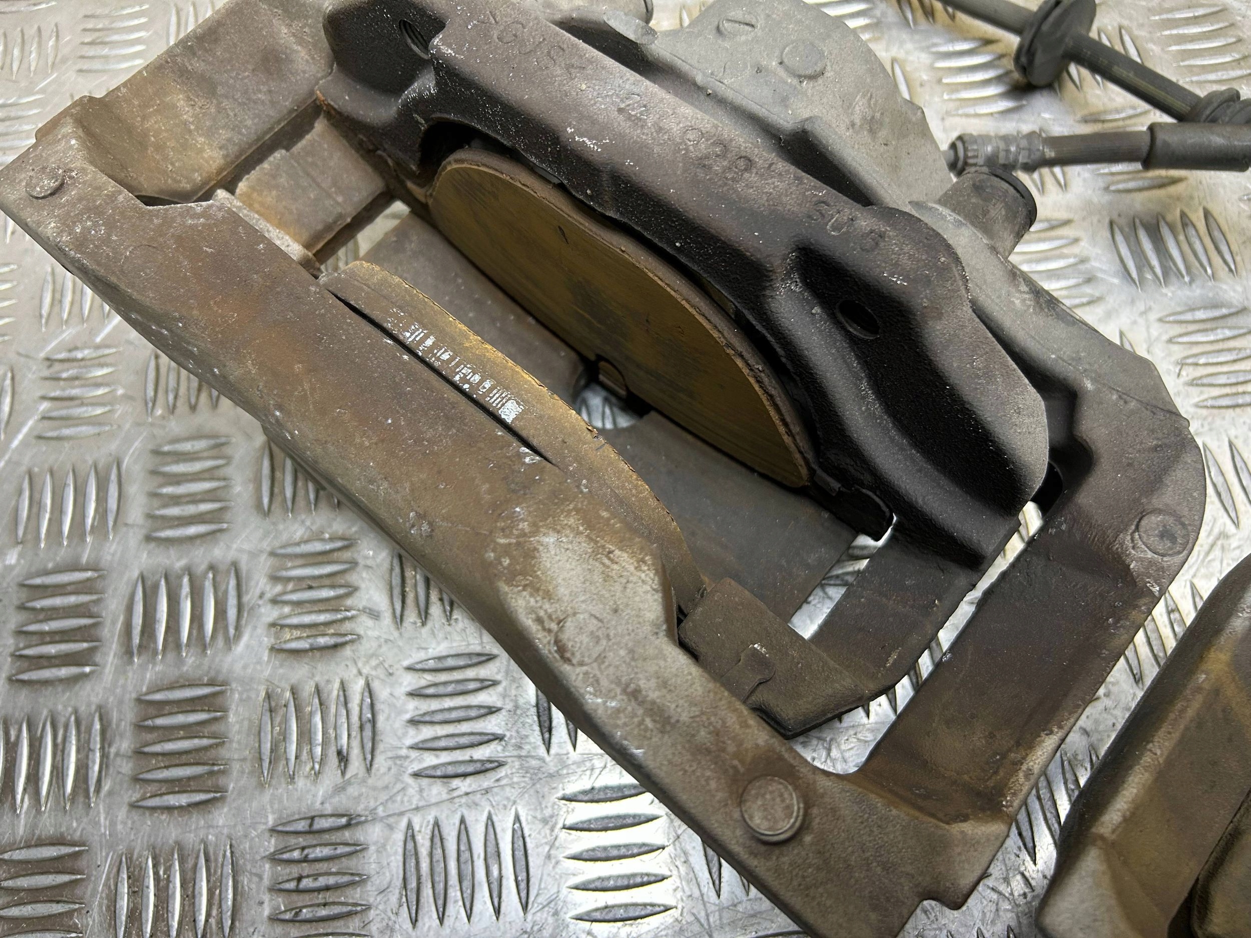 calipers brake front 60/36 BMW F06 650i 2013