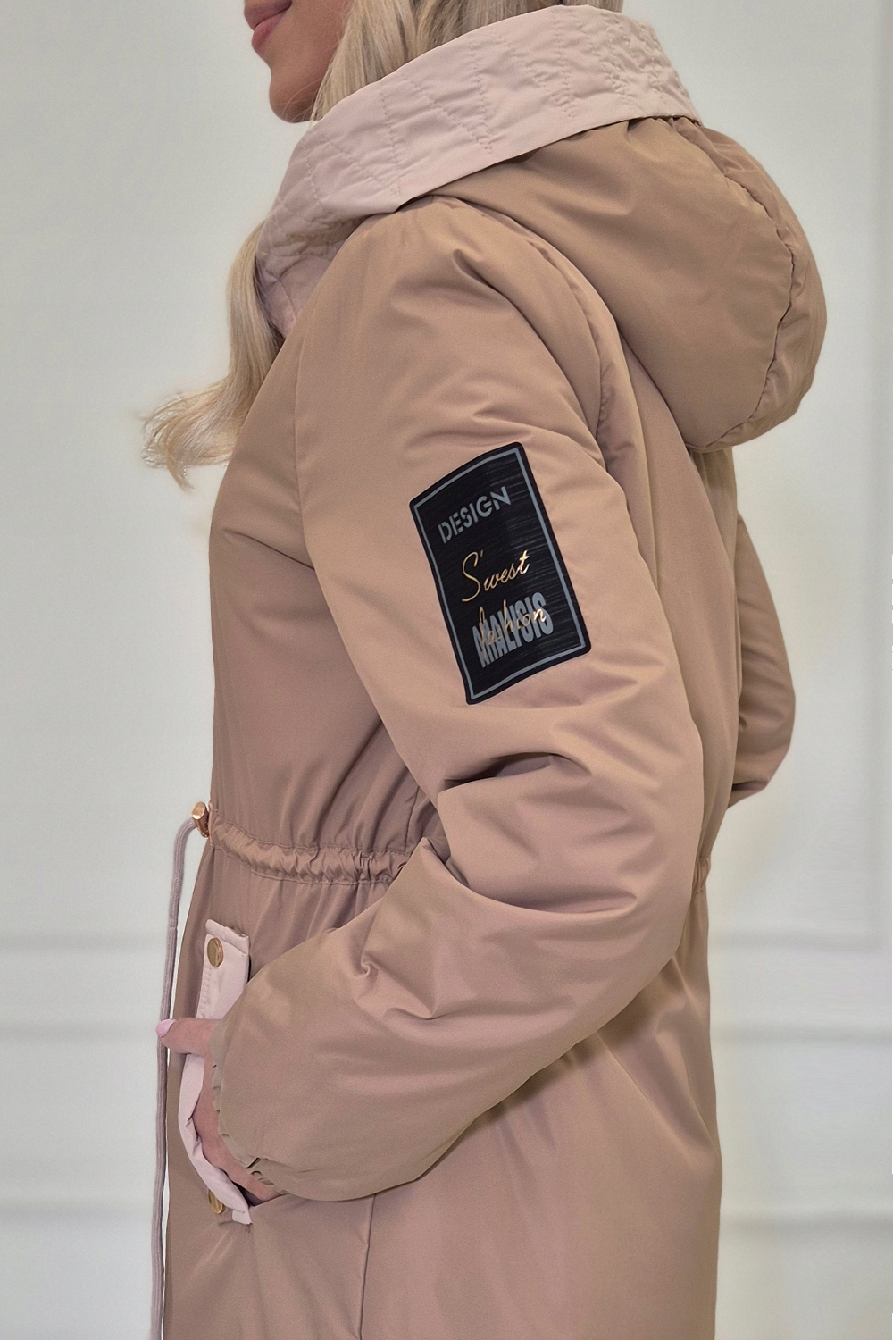 KURTKA DAMSKA_ŚCIĄGACZ W TALII_JESIENNA_PRZEJŚCIOWA Z KAPTUREM PARKA XXL Materiał dominujący poliester