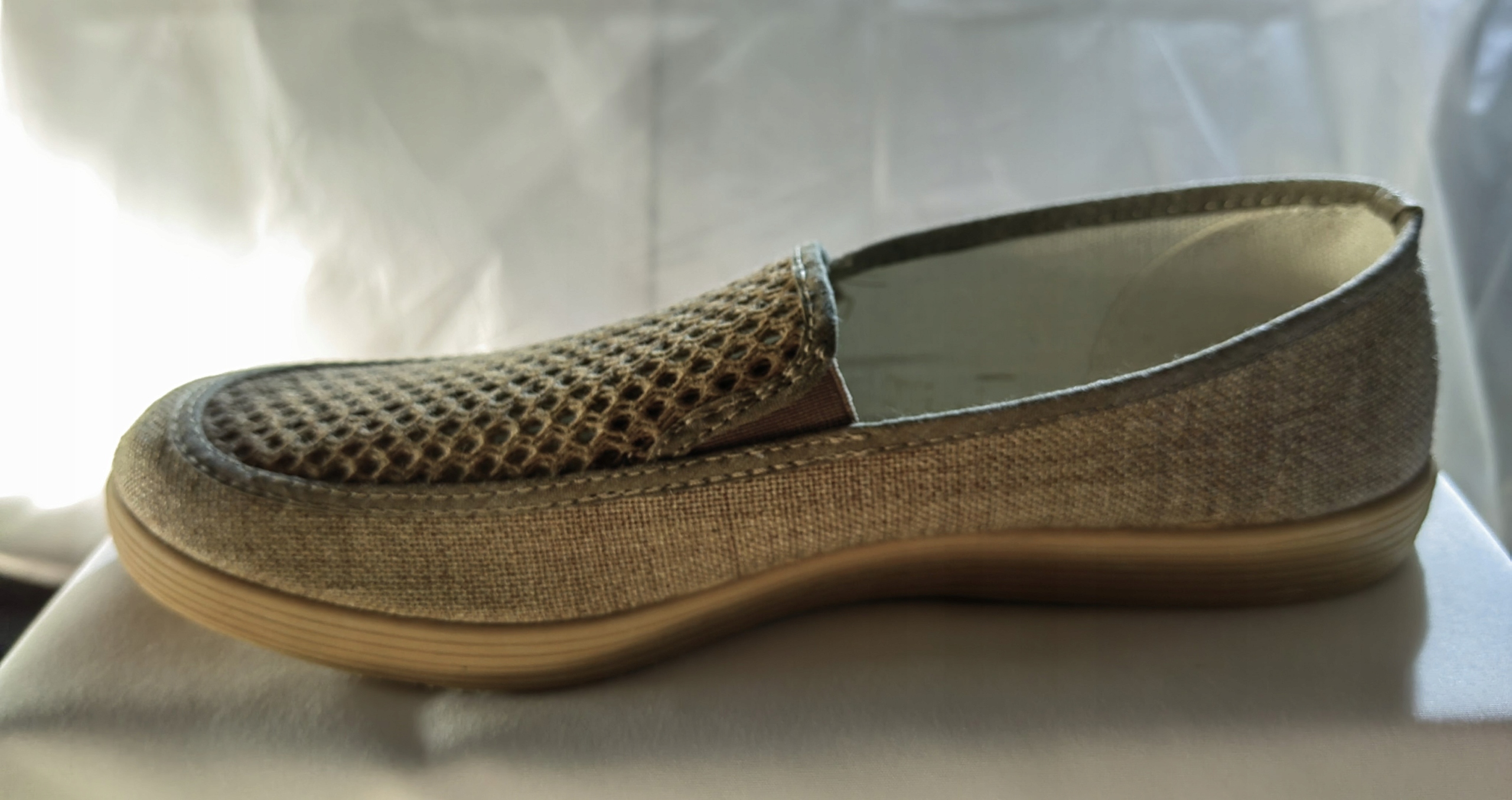 ODDYCHAJĄCE BAWEŁNIANE PÓŁBUTY ESPADRYLE BEŻOWE R.40 Marka inna