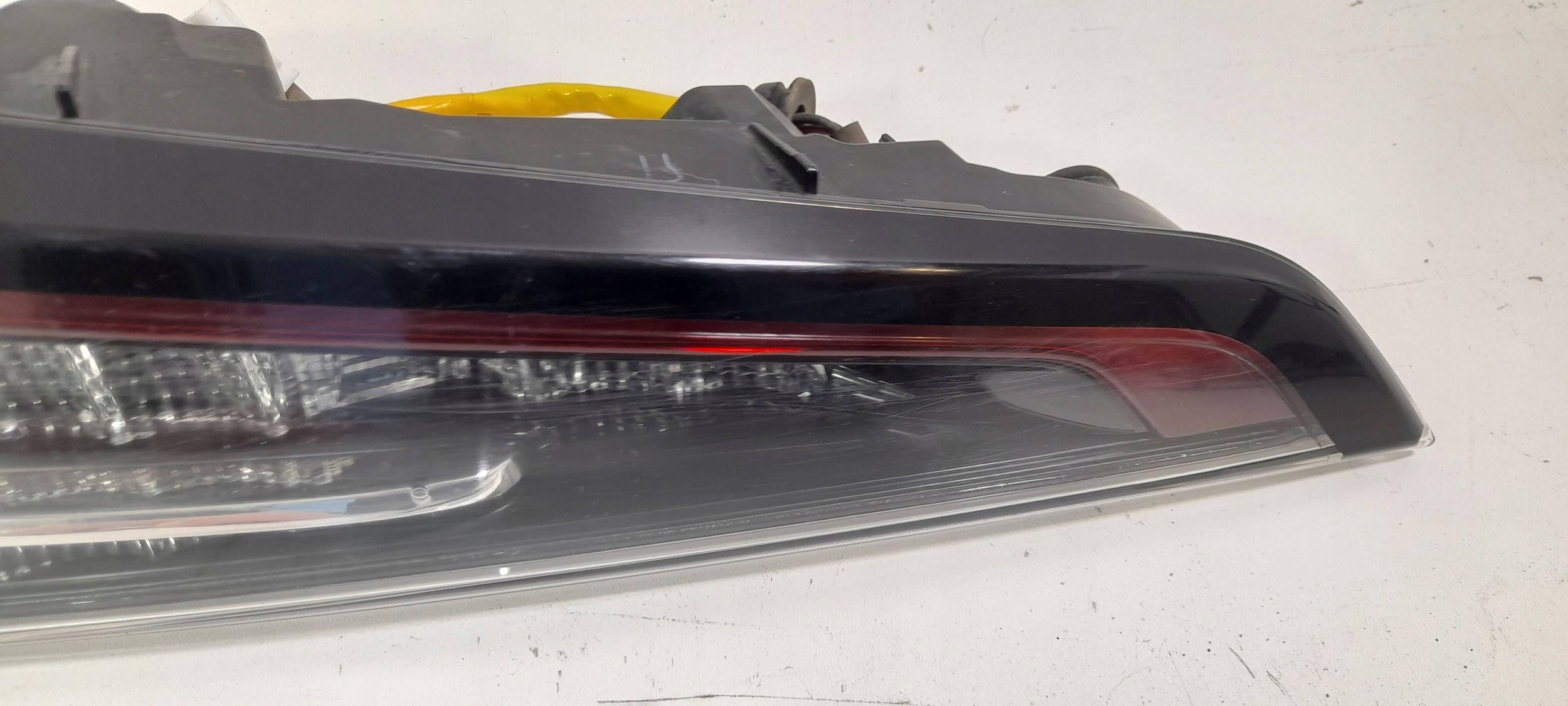 Toyota Corolla E21 Kombi light rear left LED KOITO02431 (R313)
