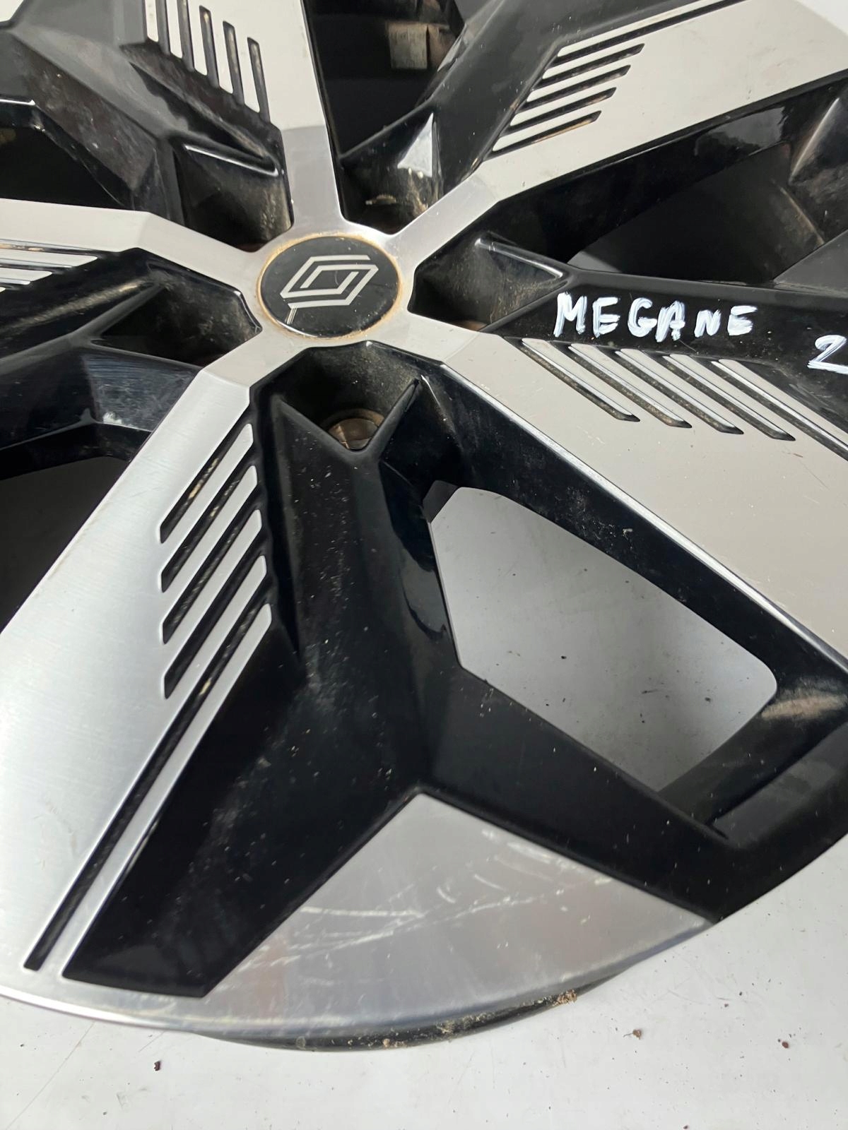 disk 20 CALI MEGANE V E-TECH #24 403001816R #S