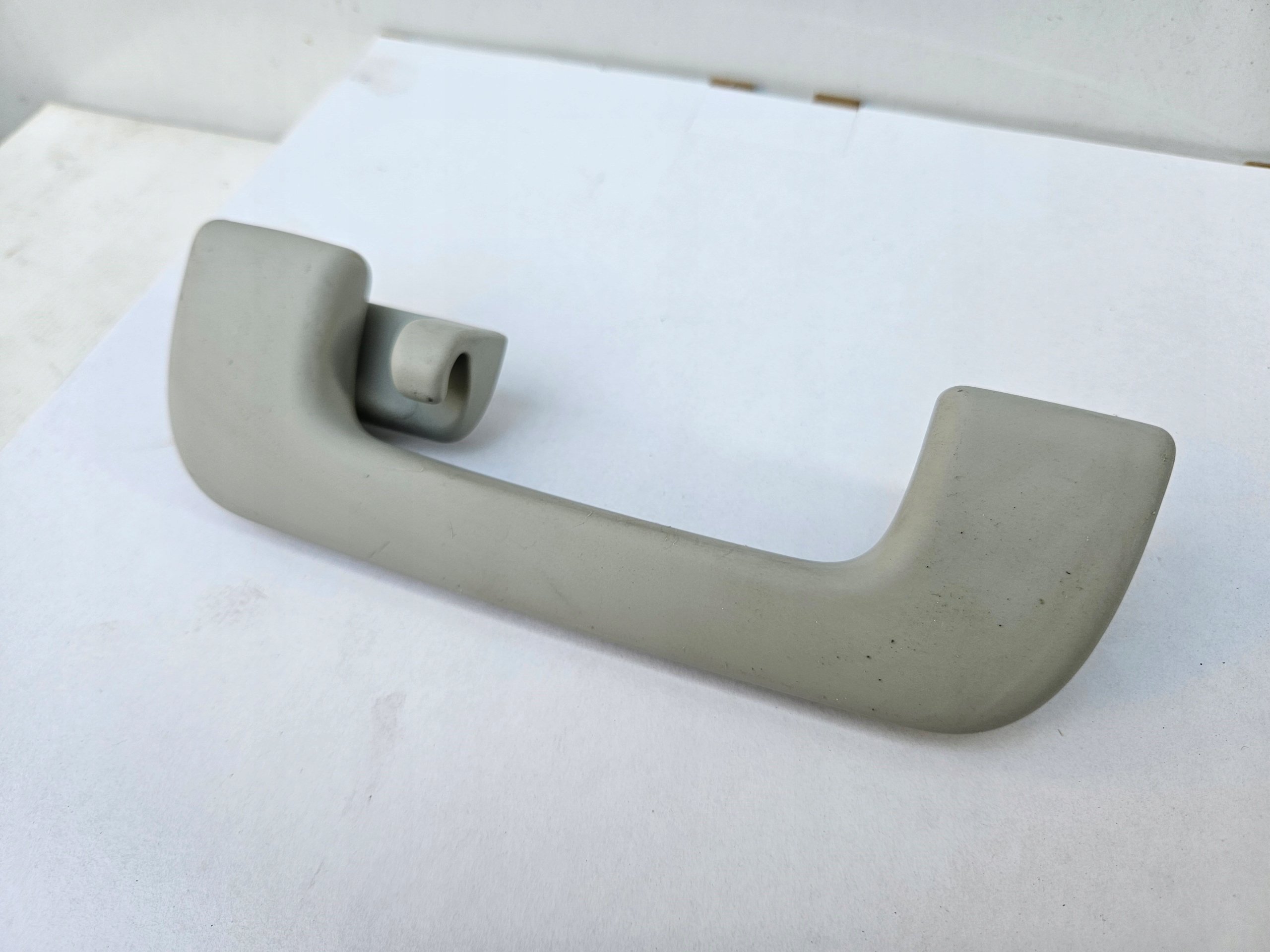 RĄCZKA UCHWYT PODSUFITKI LEWY TYŁ AUDI A6 C7 4G MONDSILBER