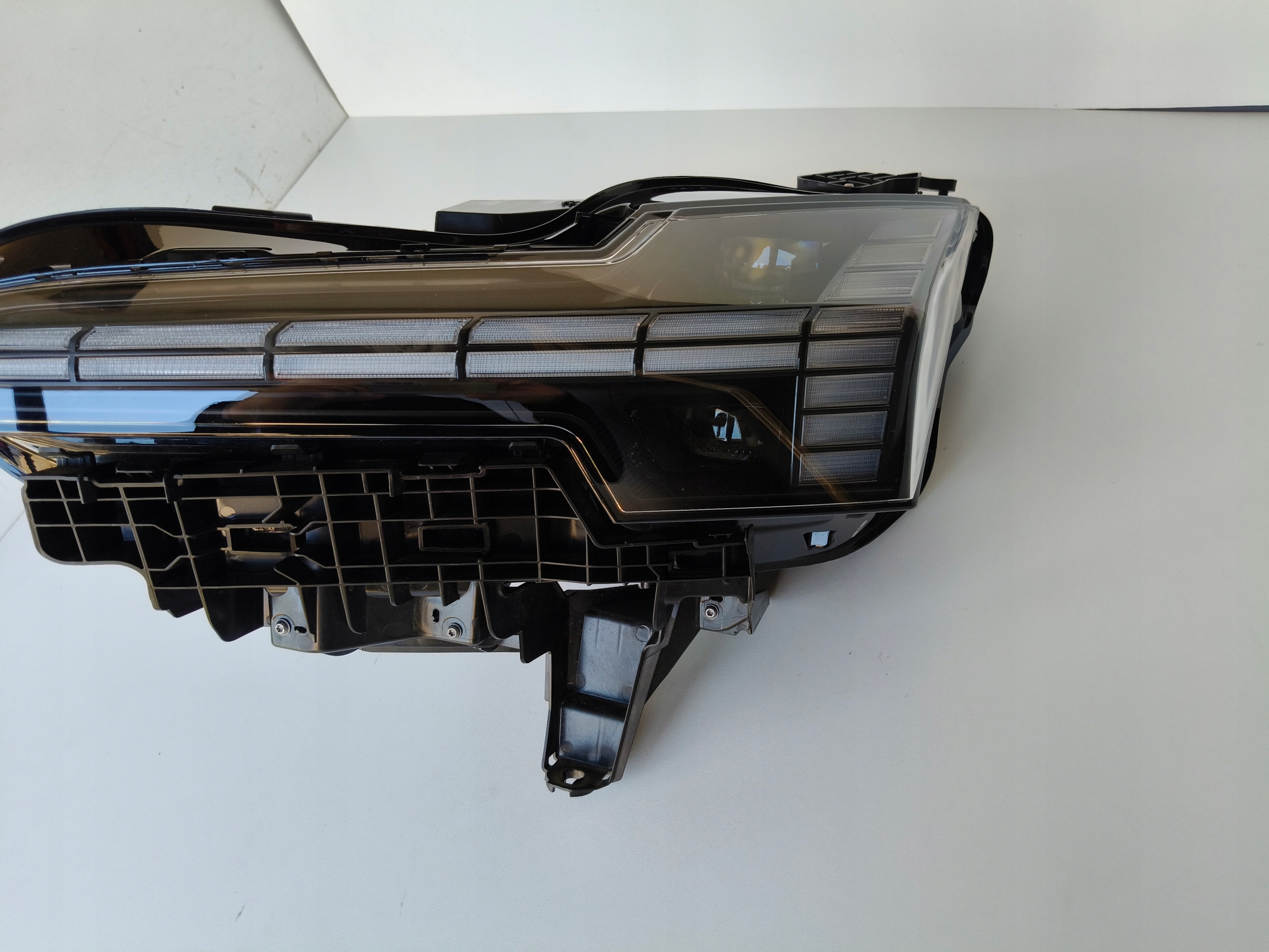 light left REFLEKTOR VOLVO EX30 23- FULL LED