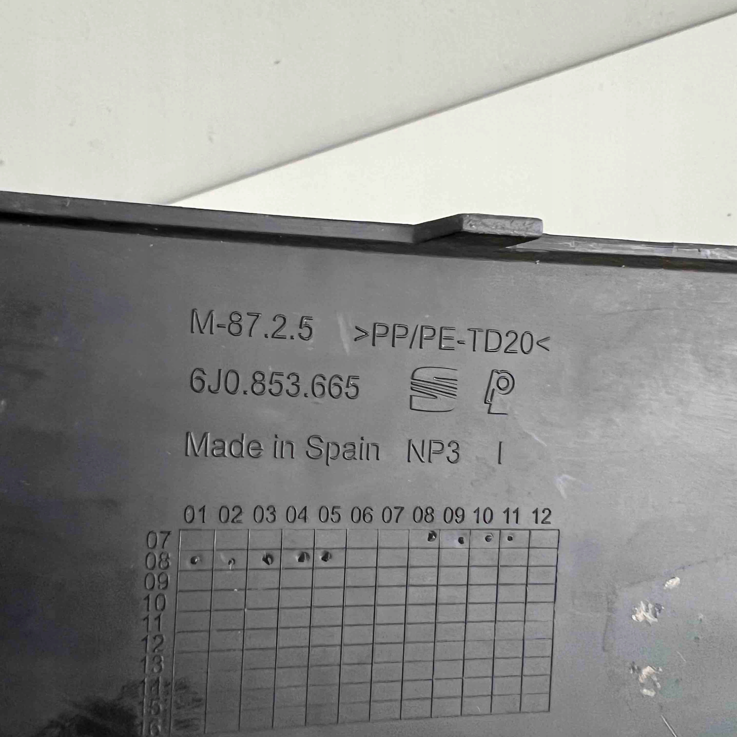 SEAT IBIZA IV 2008 - 2012 left grid of a bumper front 6J0853665