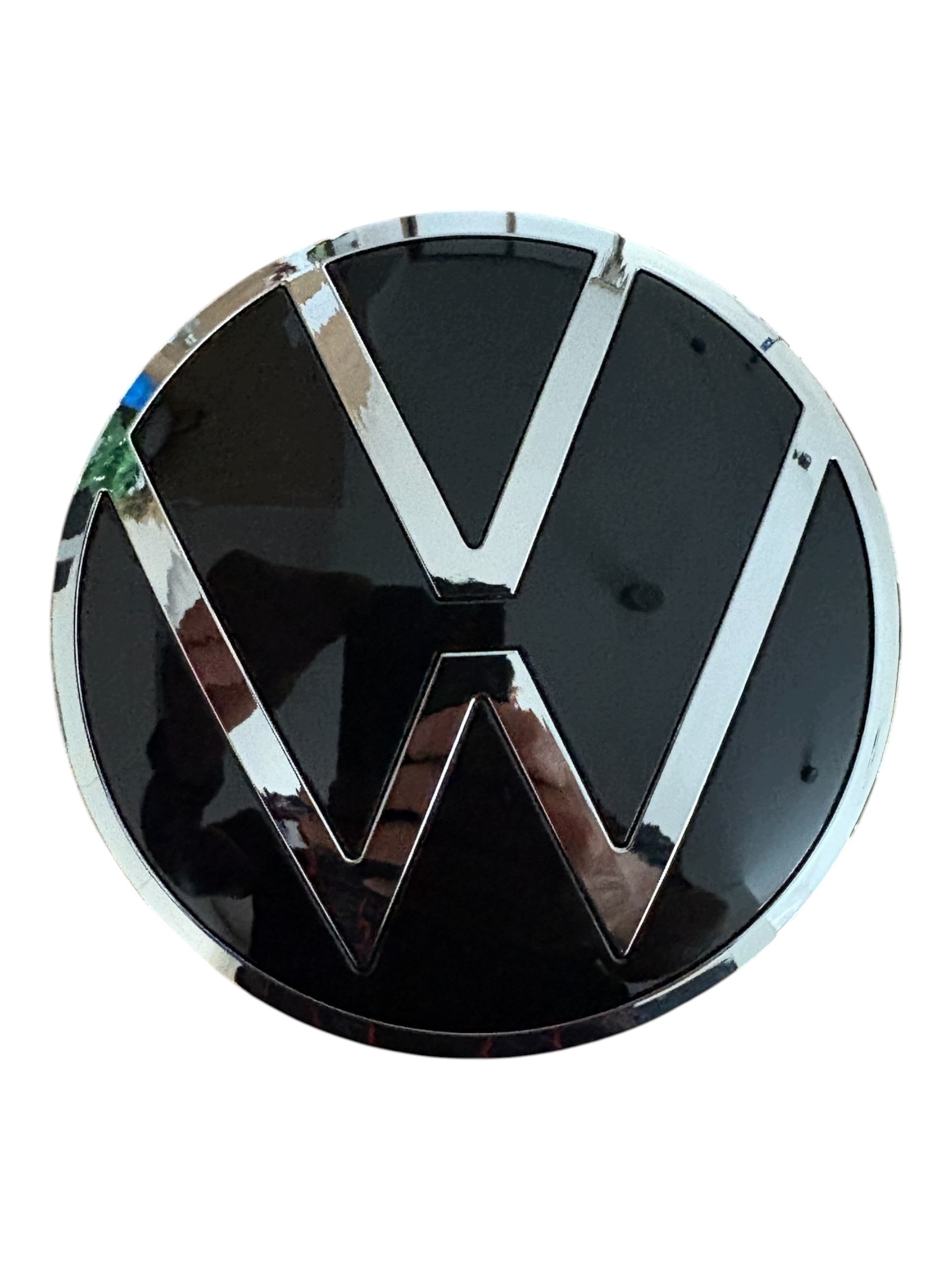 Nový Emblém grilovacej atrapy Volkswagen T7 T-7