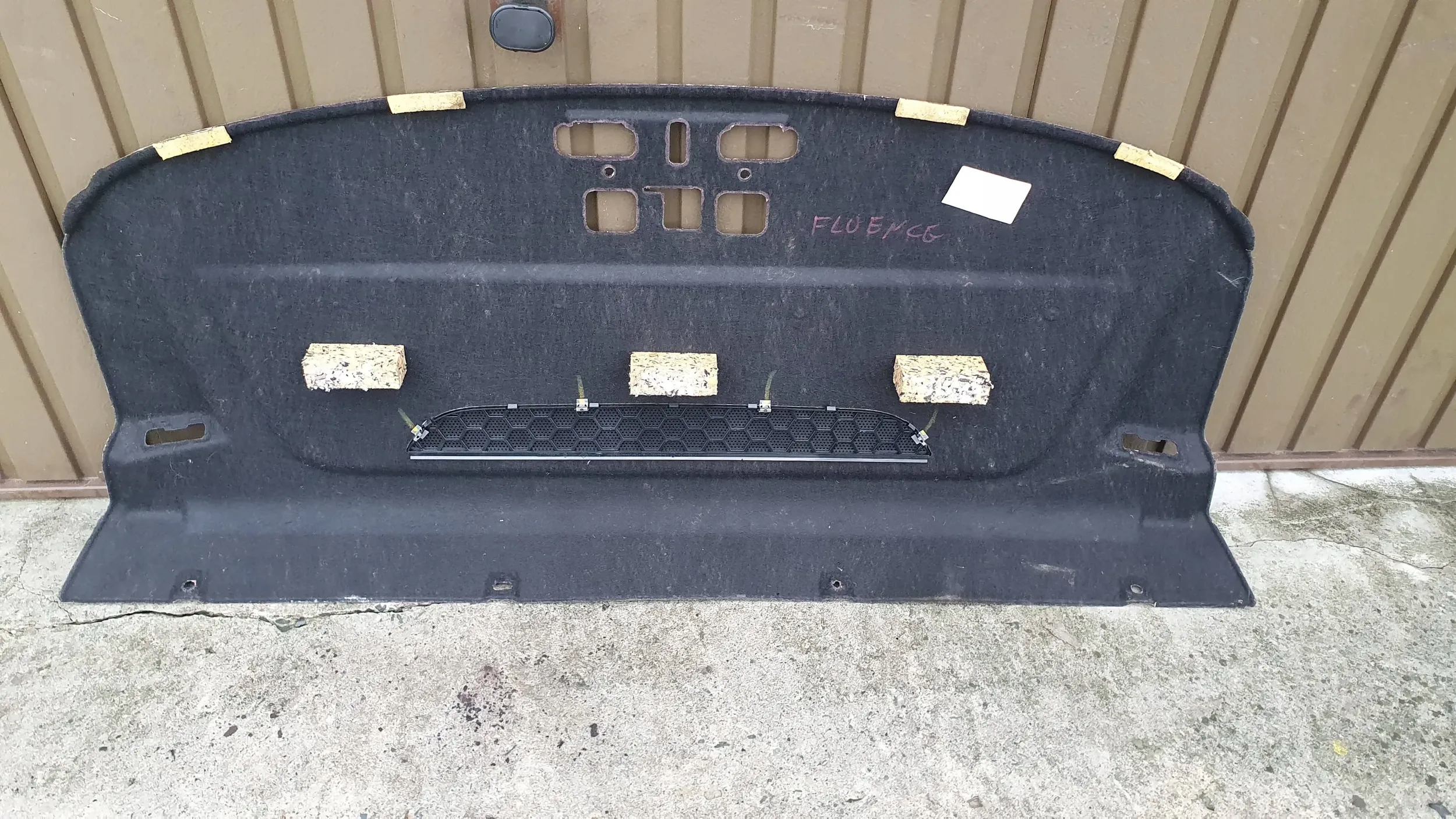 Renault Fluence plato rear upholstery