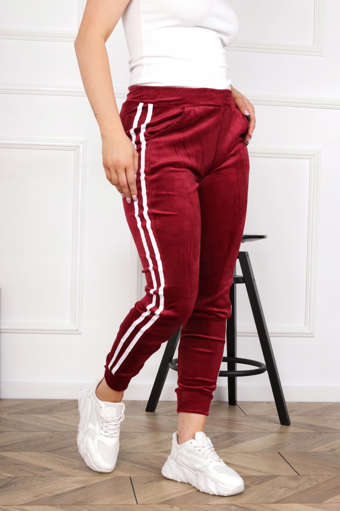 SPODNIE DAMSKIE DRESY DRESOWE WELUR WYGODNE MODNE ELASTYCZNE 36/38 S/M 2126 Rozmiar S/M