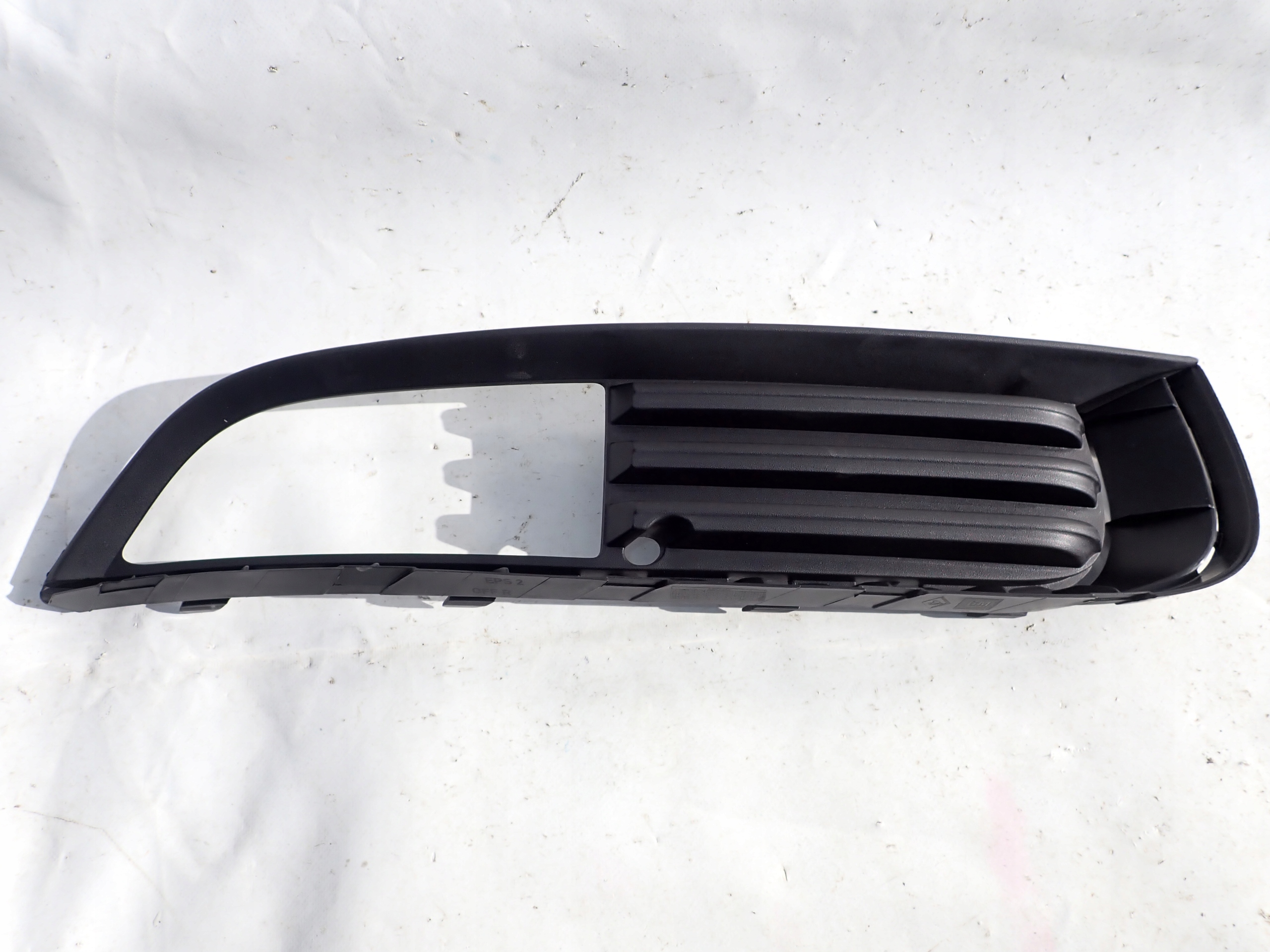 OPEL INSIGNIA A 08-13 grid of a bumper right front