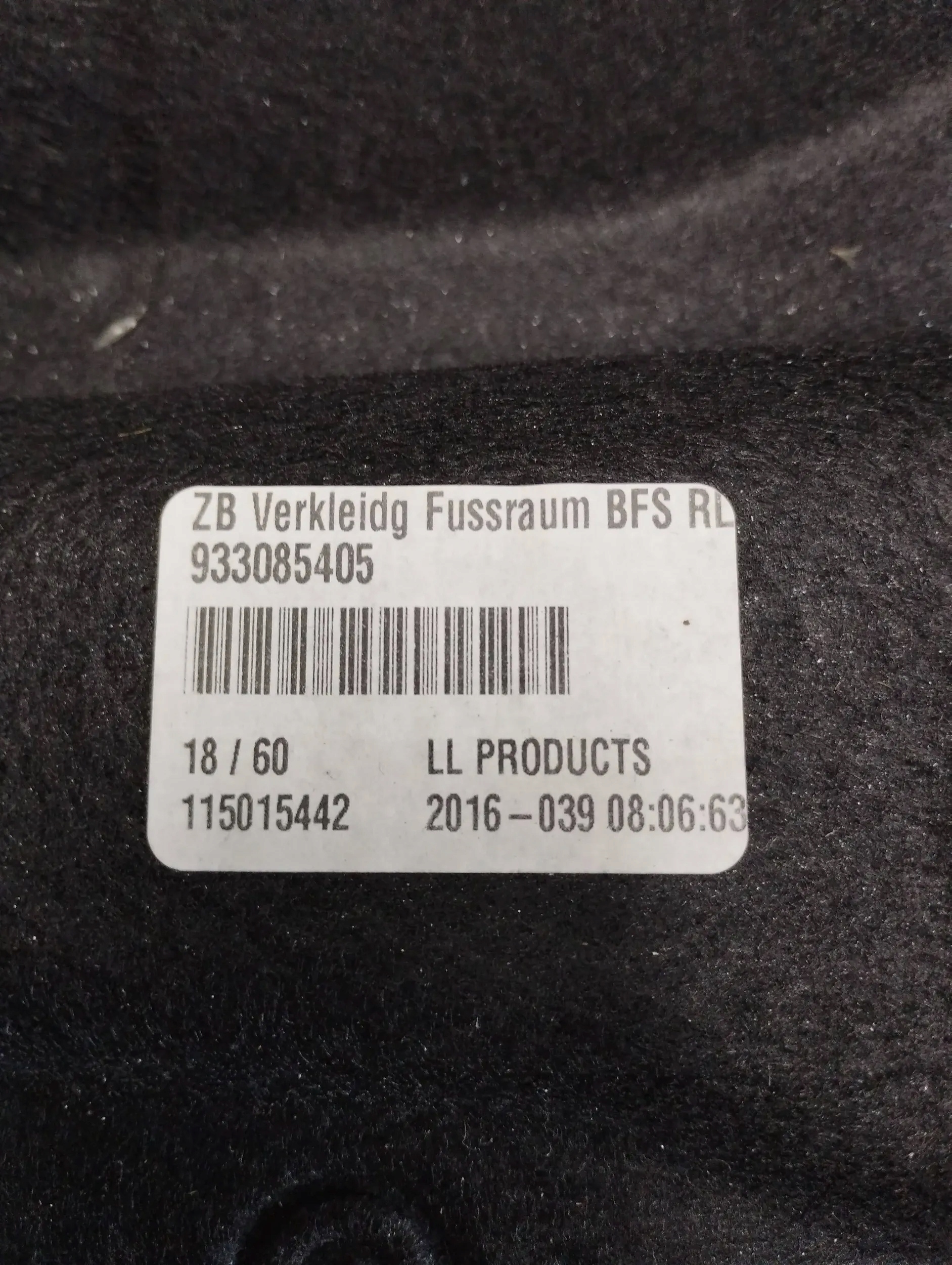 BMW 7 G11 kryt 9330854 UK