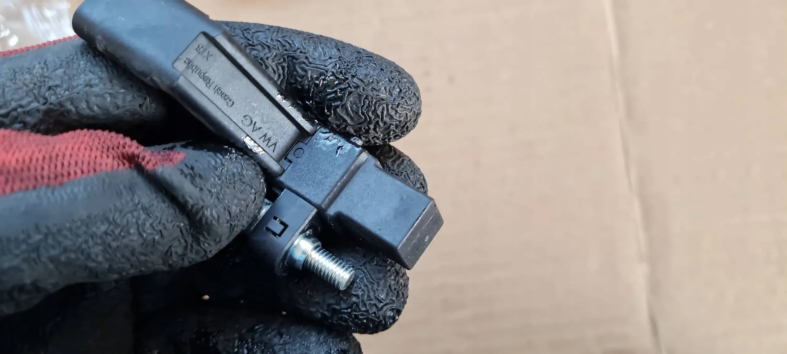 A4 B9 8W shaft position sensor 2.0 TDI 04L906433B A5 8W Q5 A6 VW AUDI