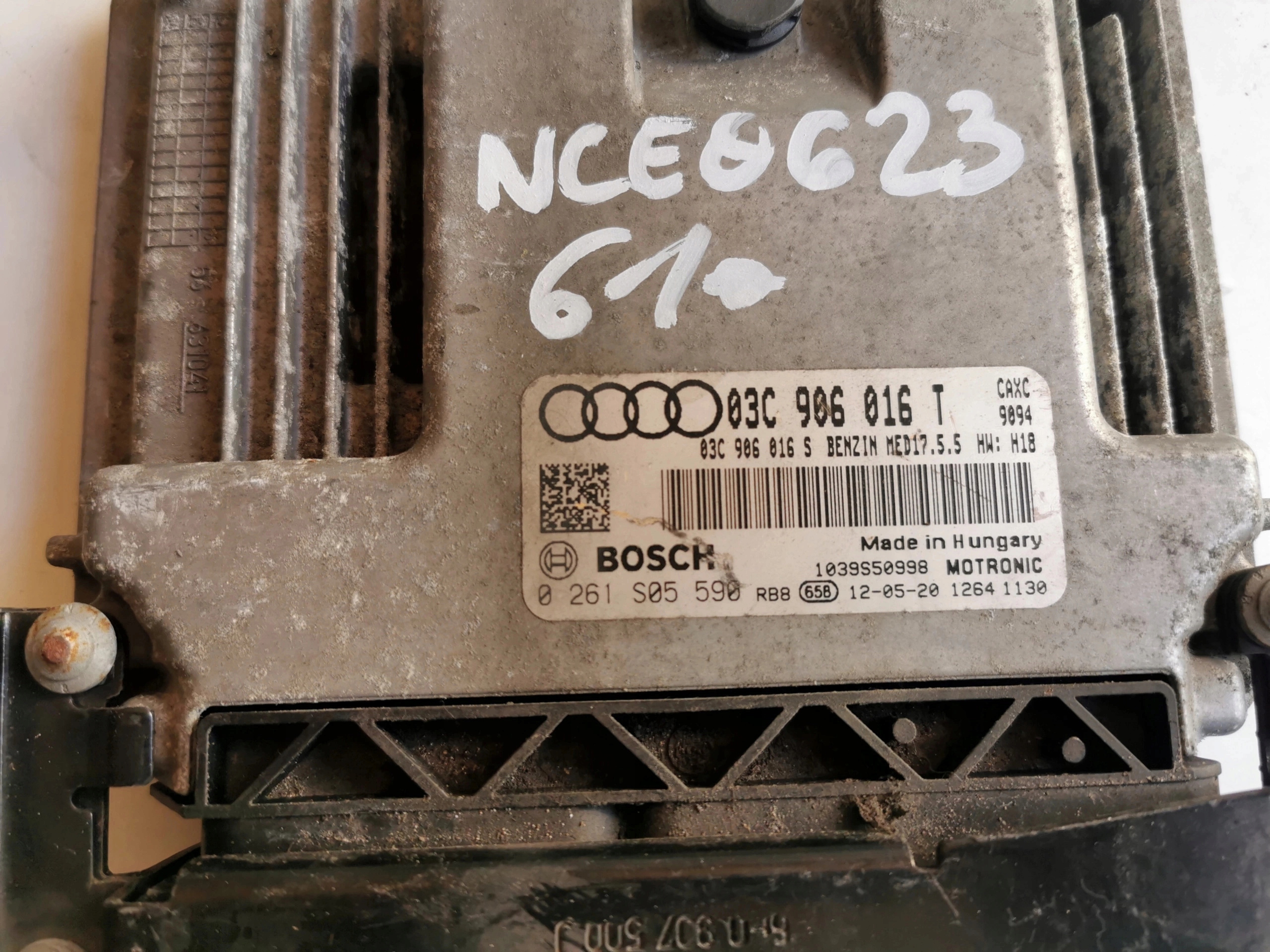 VW GOLF VI AUDI ECU 03C906016T 03C906016S 0261S05590 computer
