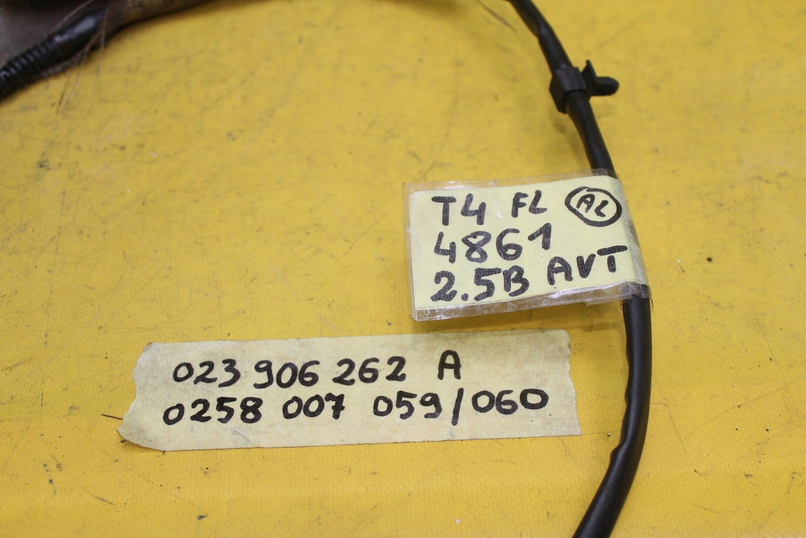 лямбда-зонд 2.5b vw T4 FL 023906262A