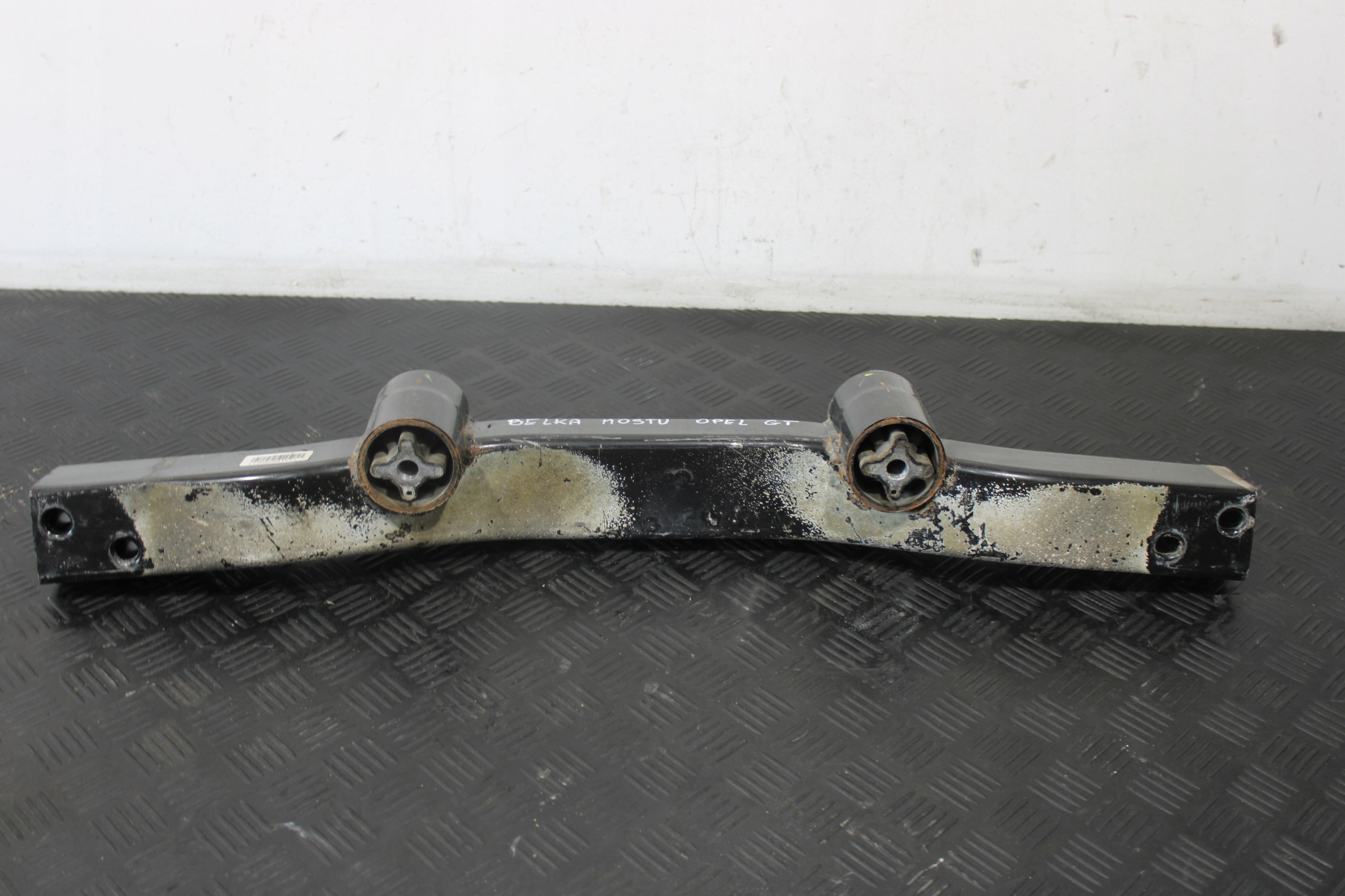 TRÄGER HALTER DYFRA OPEL GT